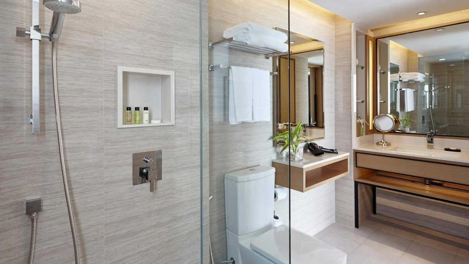 Shower in Amari Phuket