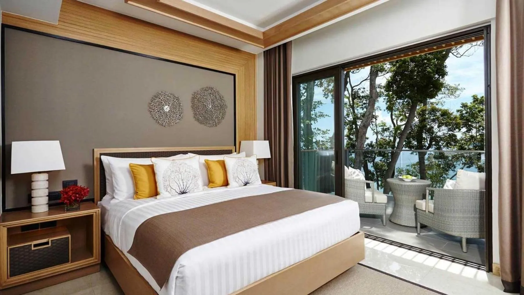 Photo of the whole room, Bed in Amari Phuket