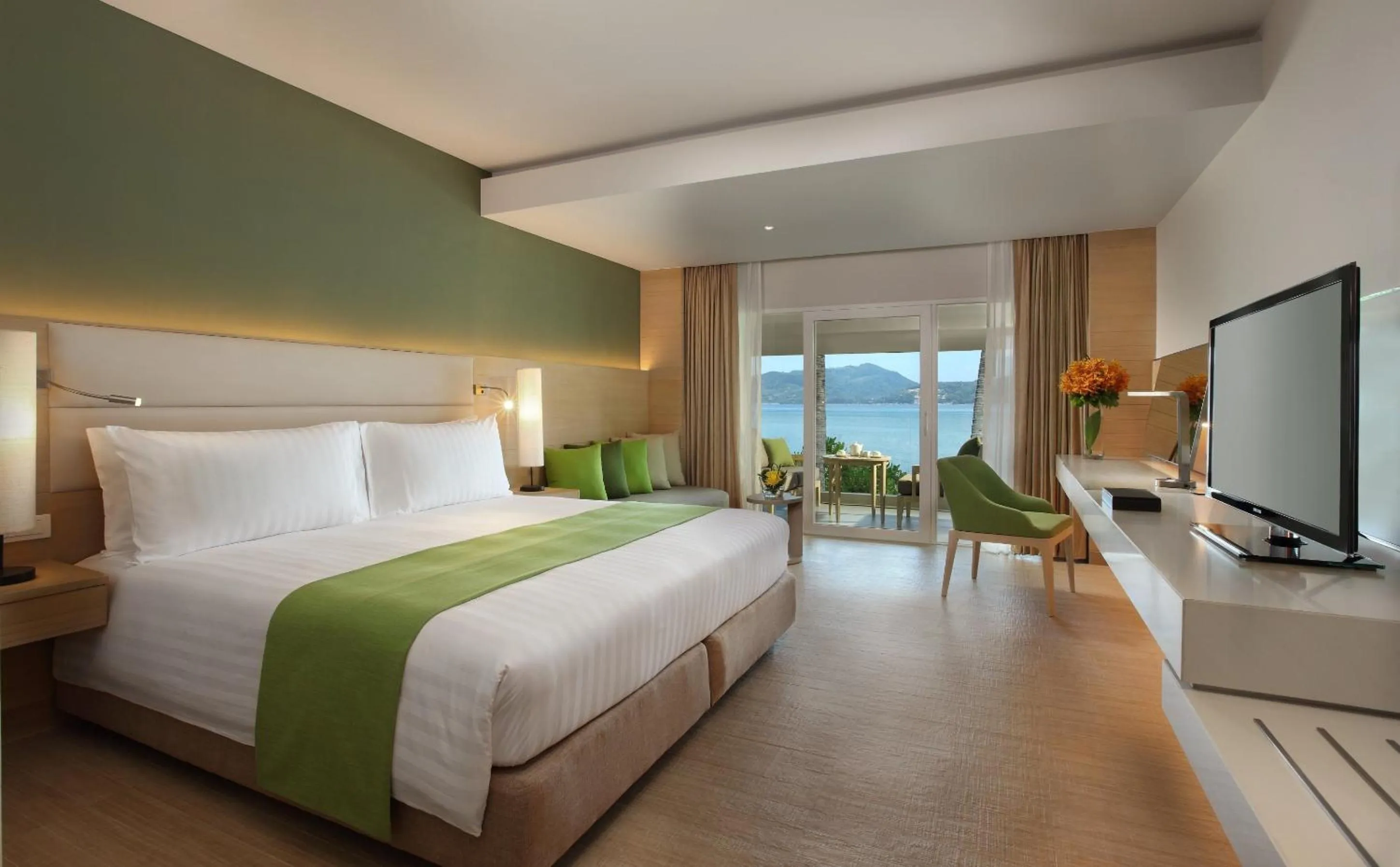 Photo of the whole room, Bed in Amari Phuket