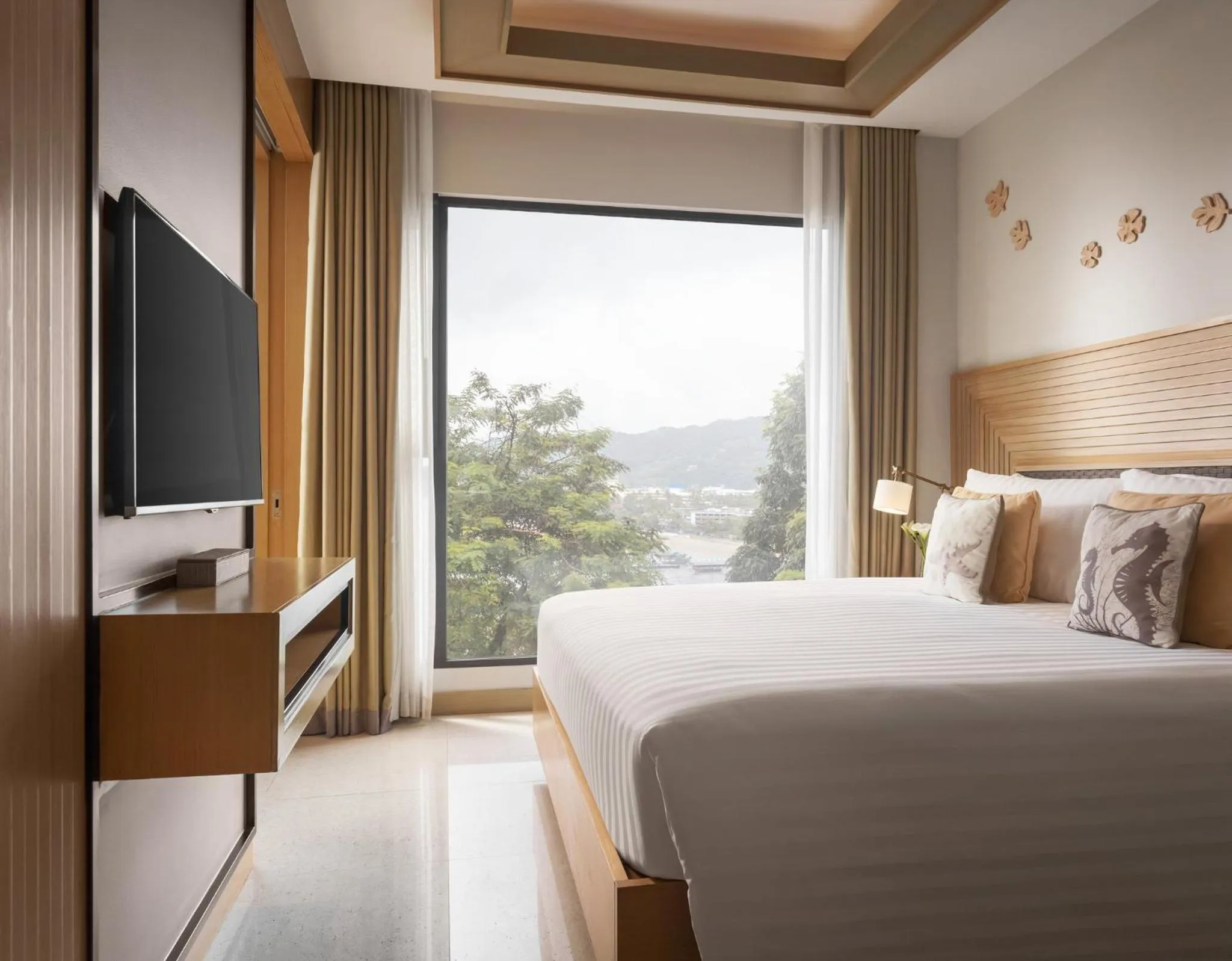 Photo of the whole room, Bed in Amari Phuket