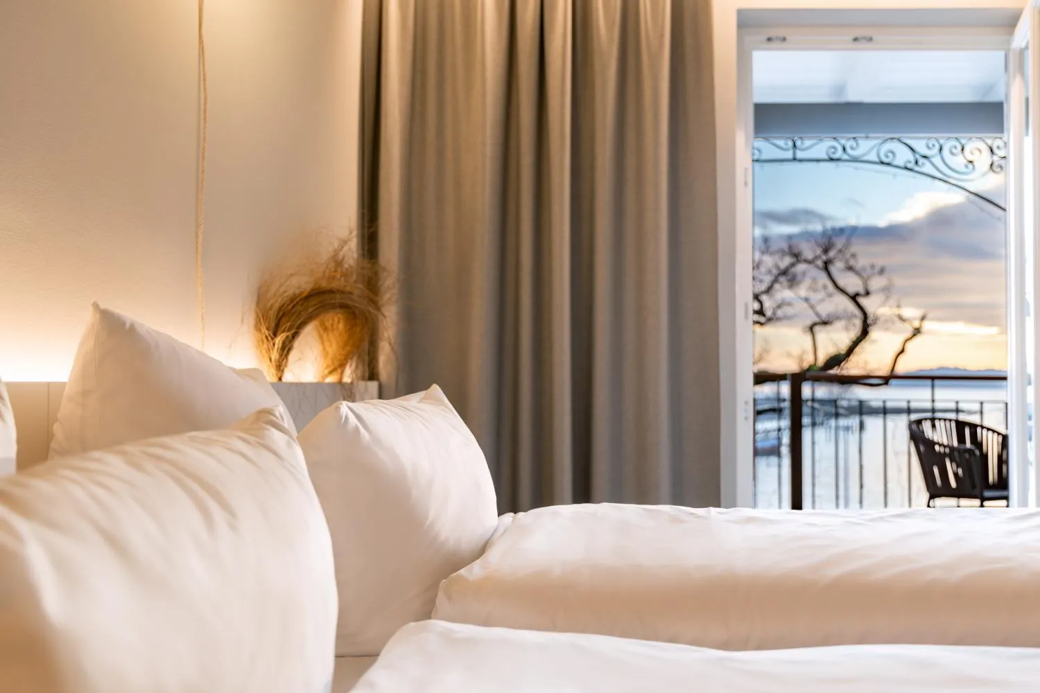 Lake view, Bed in Hafenhotel zu Putbus