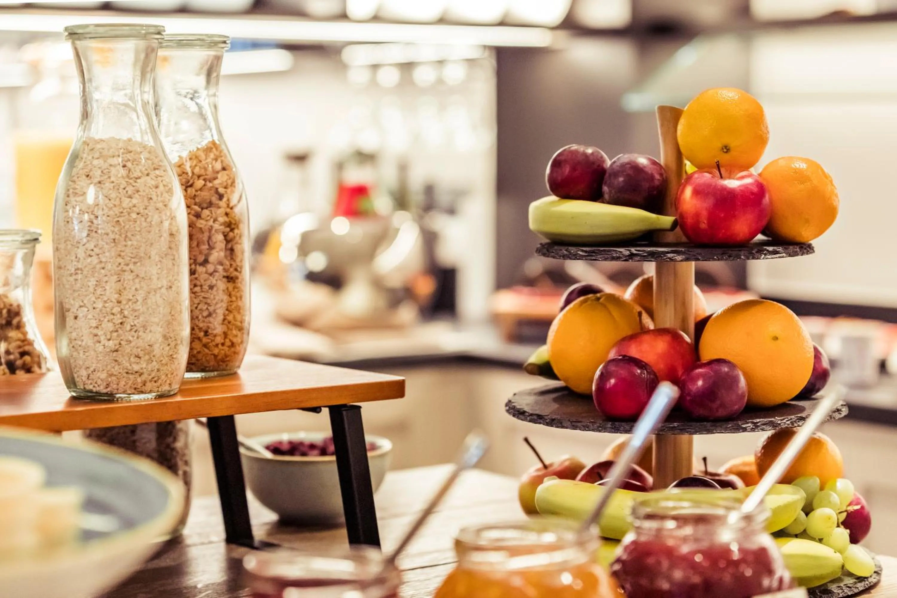 Buffet breakfast in Hafenhotel zu Putbus