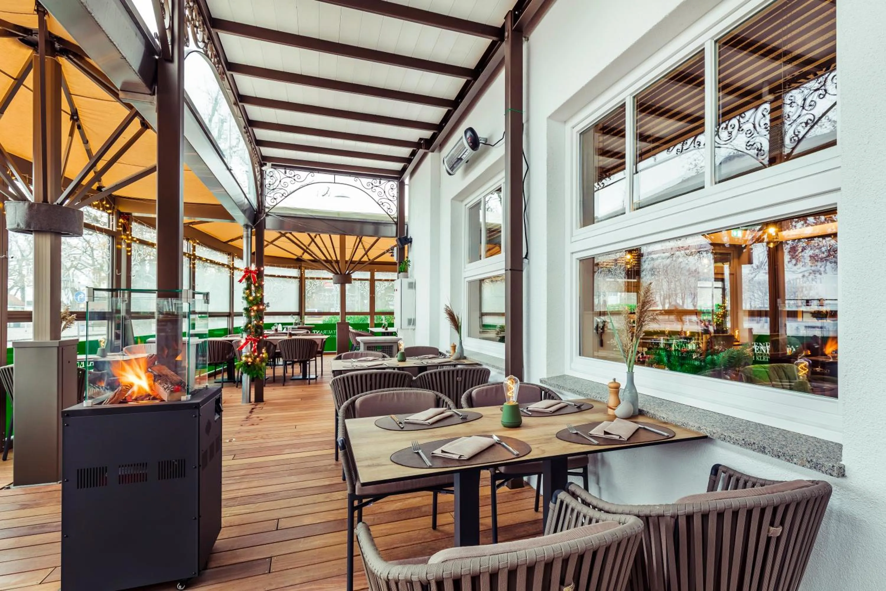 Restaurant/places to eat in Hafenhotel zu Putbus