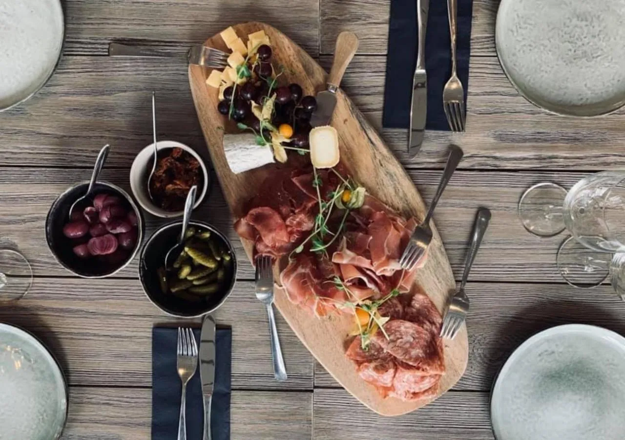 Food and drinks in Elisefarm