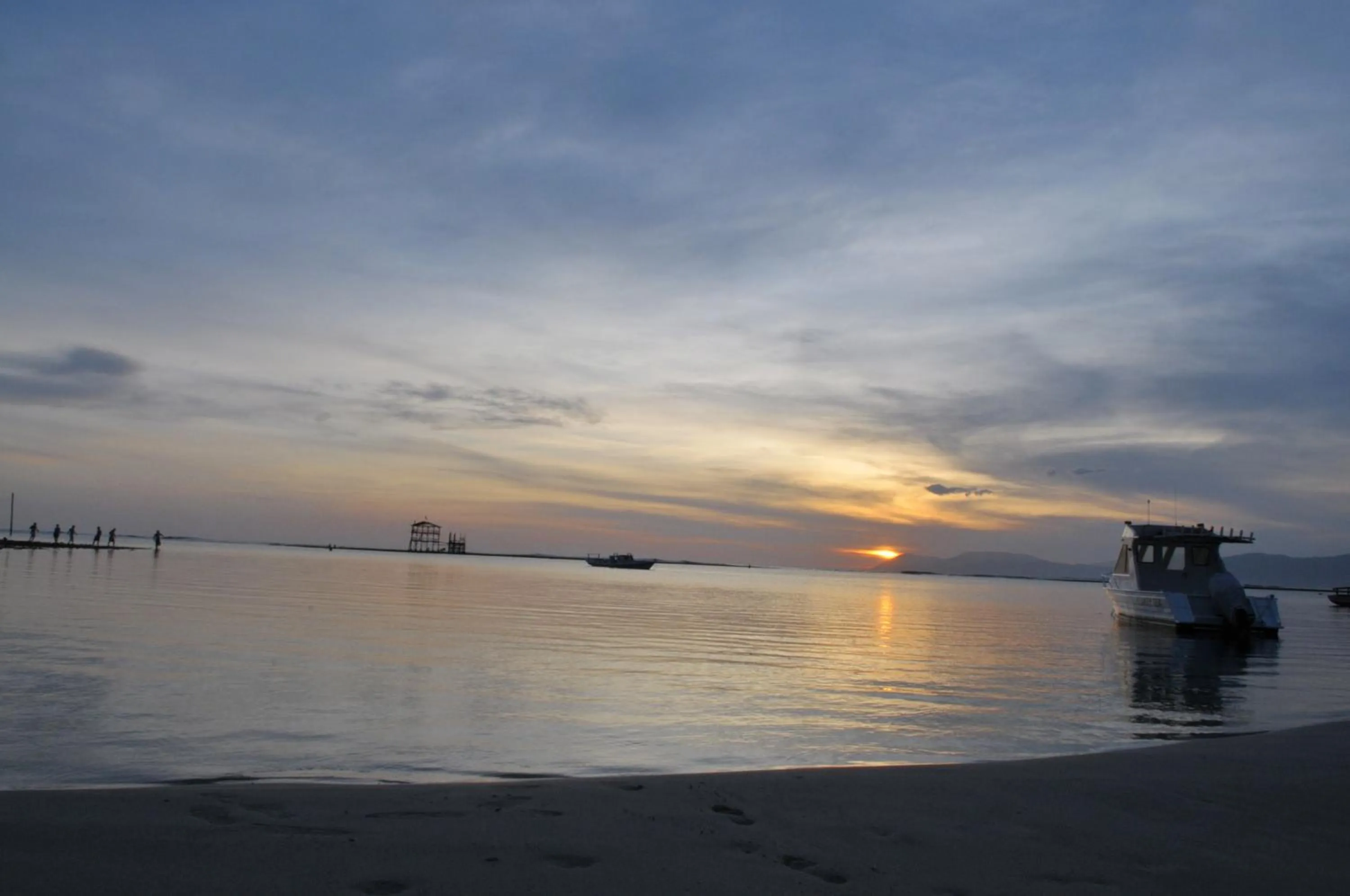 Beach in Aman Gati Hotel Lakey