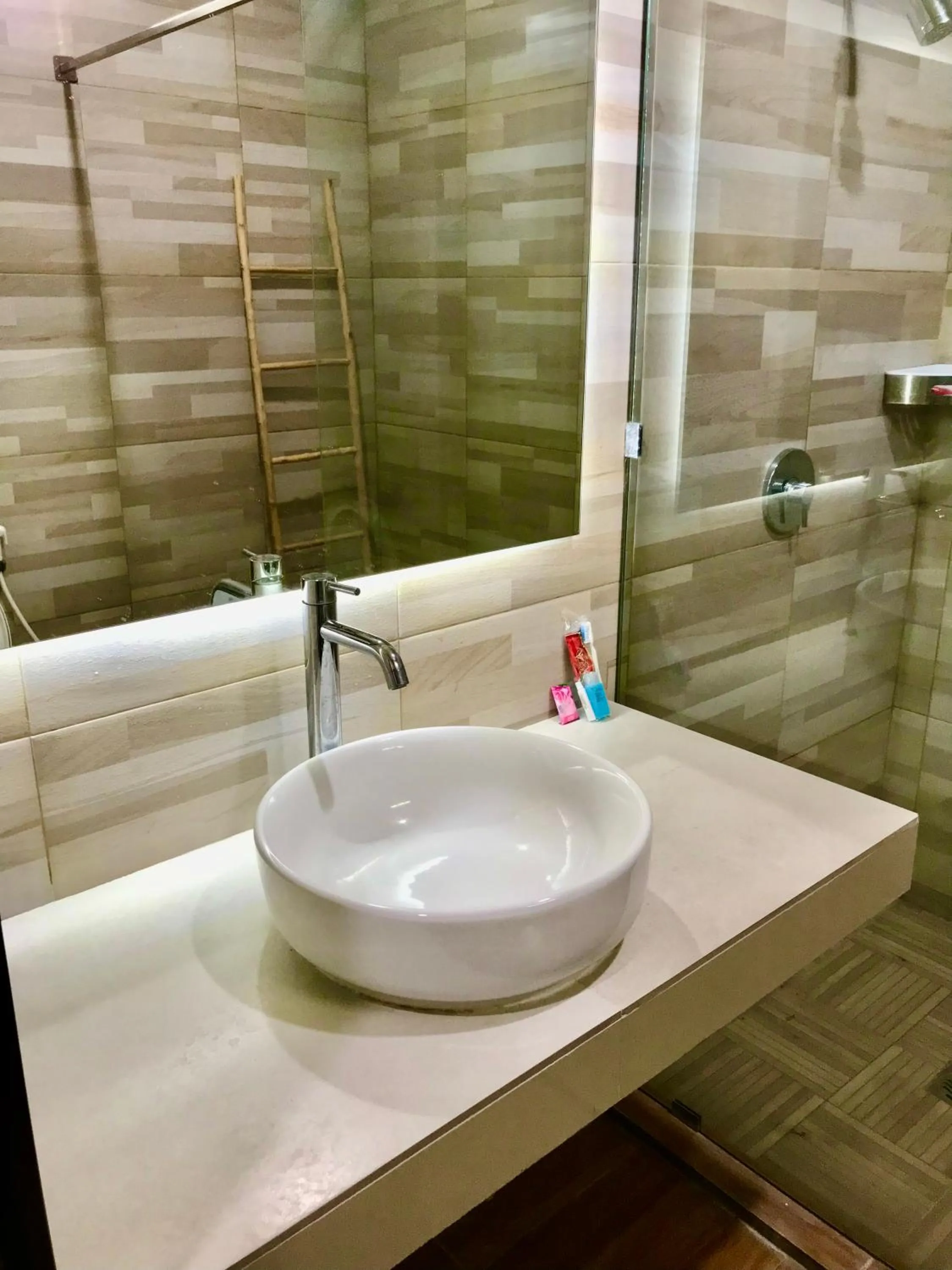 Aman Gati Hotel Lakey