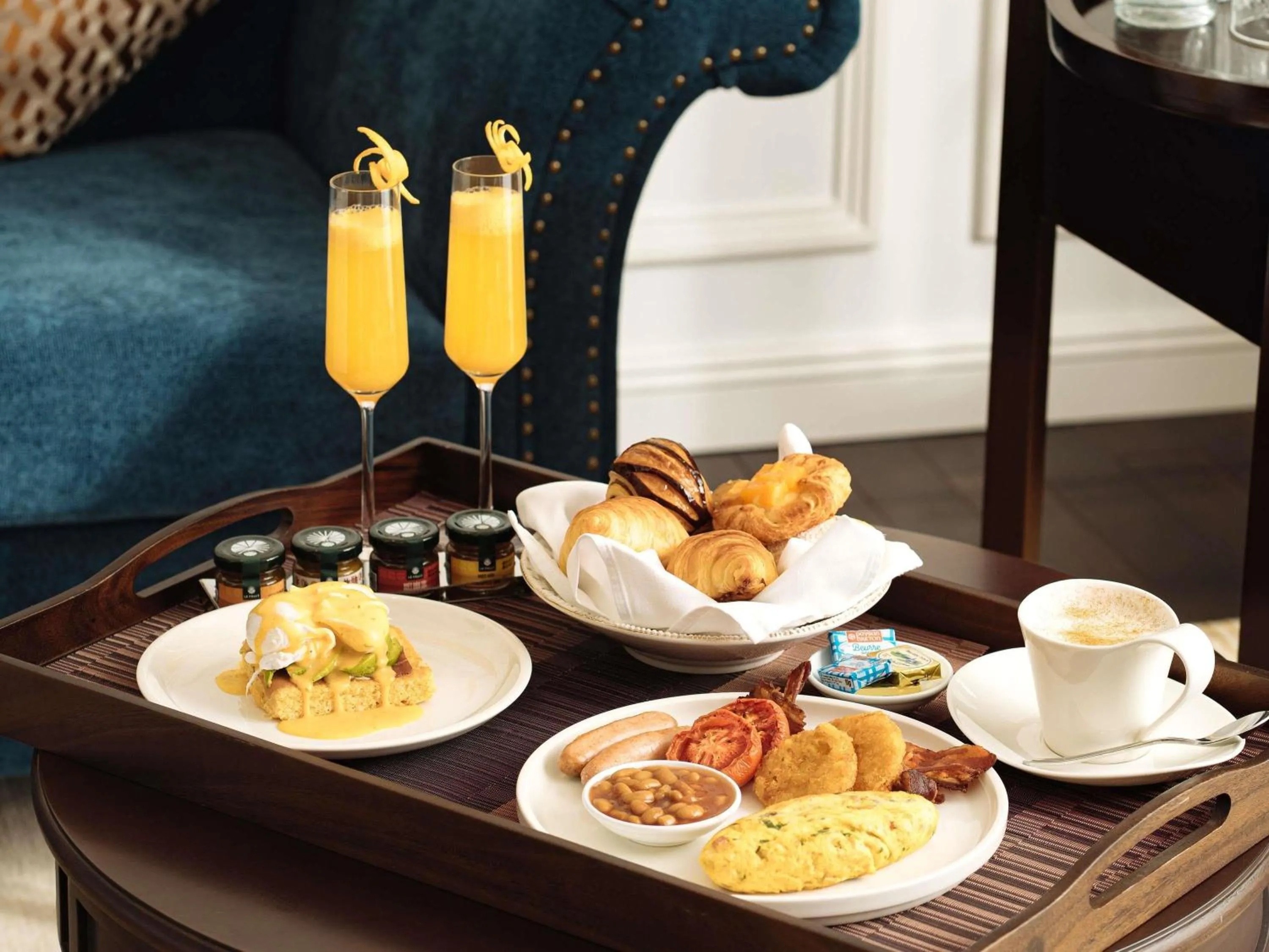 Bedroom in Hotel de l'Opera Hanoi - MGallery