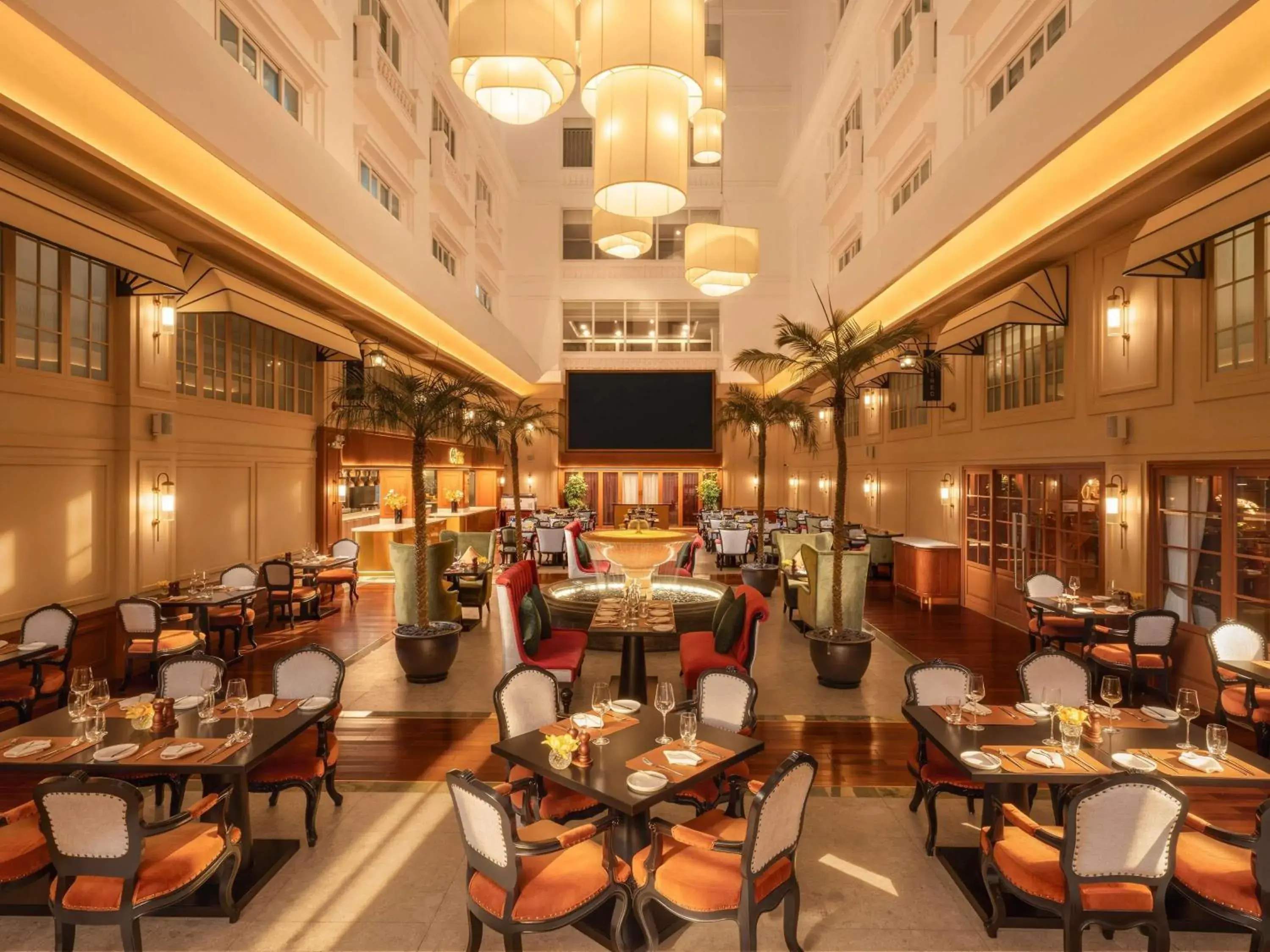 Restaurant/places to eat in Hotel de l'Opera Hanoi - MGallery Restaurant/places to eat in Hotel de l'Opera Hanoi - MGallery