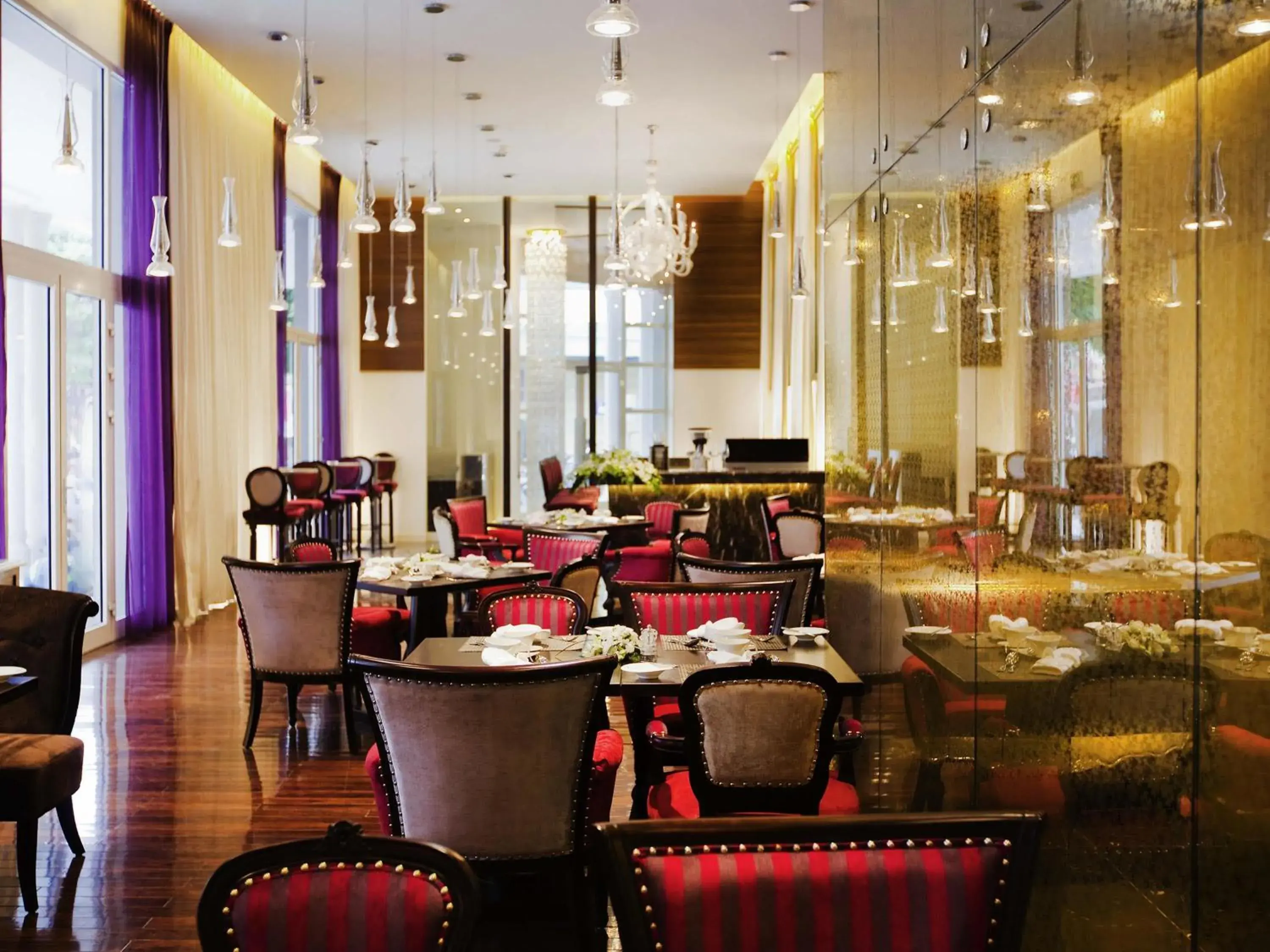 Restaurant/places to eat in Hotel de l'Opera Hanoi - MGallery Restaurant/places to eat in Hotel de l'Opera Hanoi - MGallery