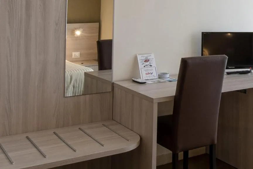 Bed in Hotel Scacciapensieri