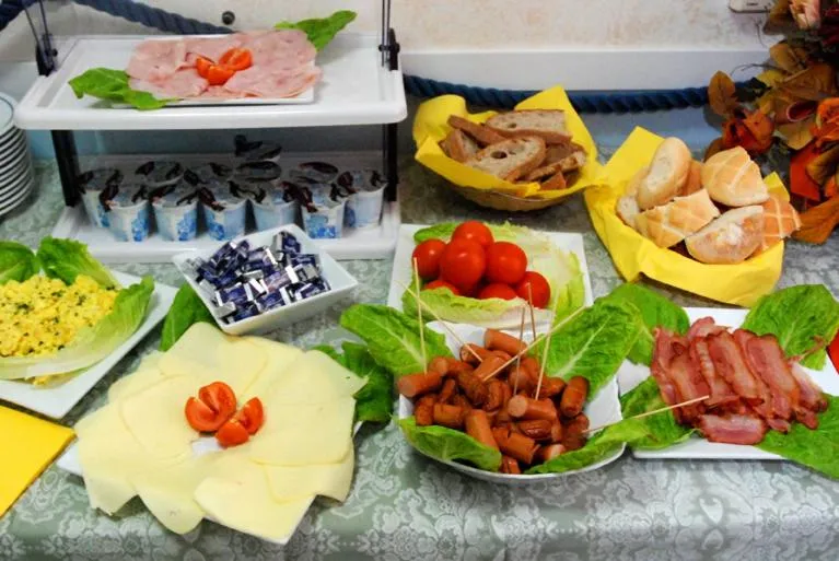 Breakfast in Hotel Scacciapensieri