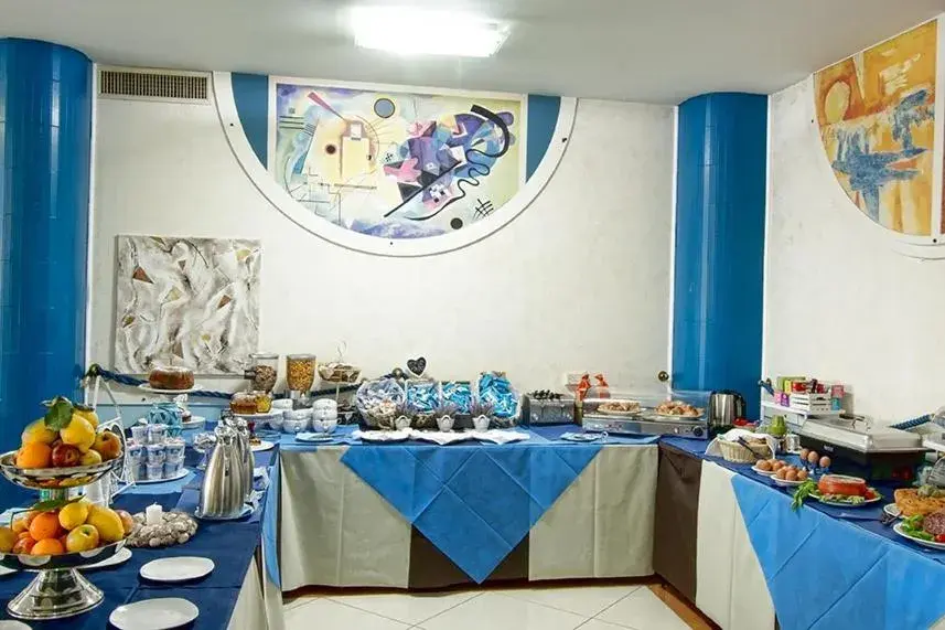 Breakfast in Hotel Scacciapensieri Breakfast in Hotel Scacciapensieri