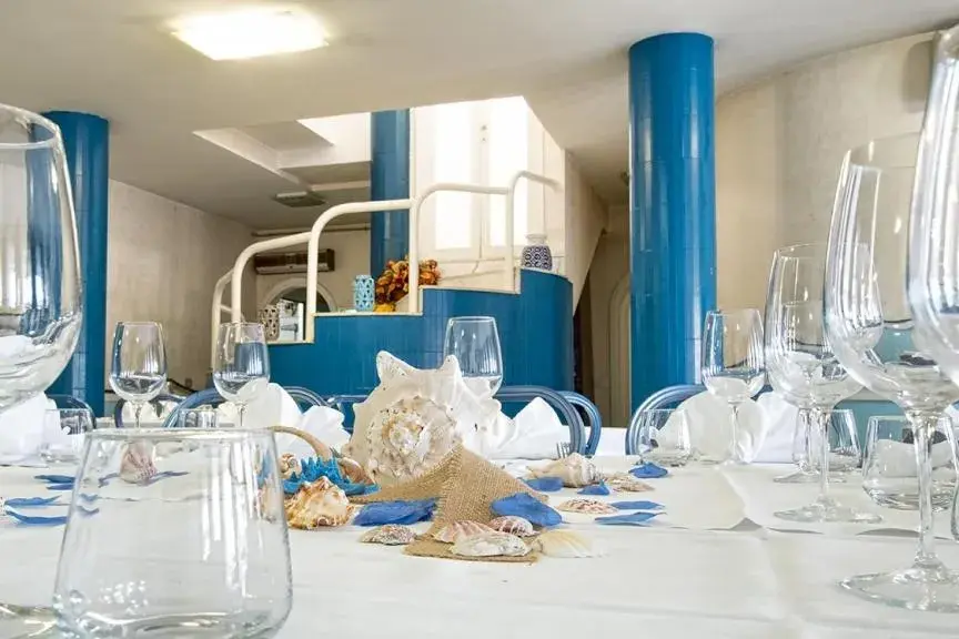 Restaurant/places to eat in Hotel Scacciapensieri Restaurant/places to eat in Hotel Scacciapensieri