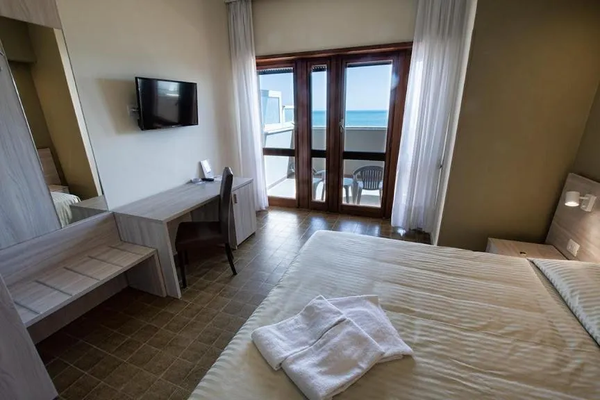 Bed in Hotel Scacciapensieri