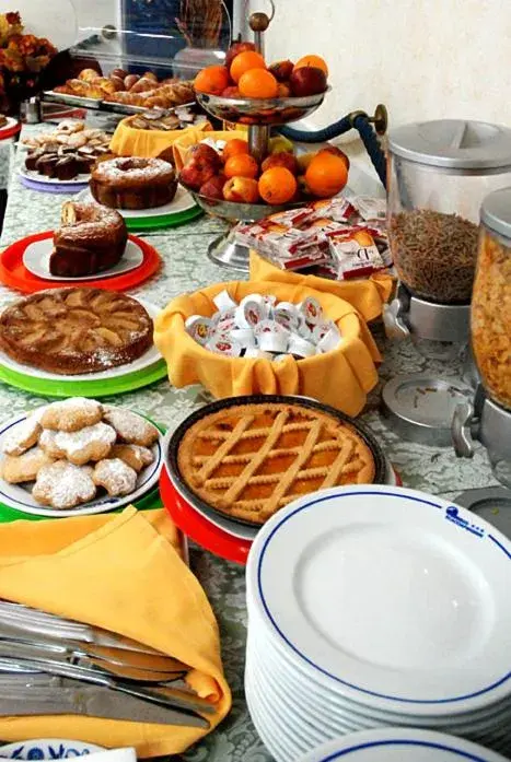 Breakfast in Hotel Scacciapensieri Breakfast in Hotel Scacciapensieri