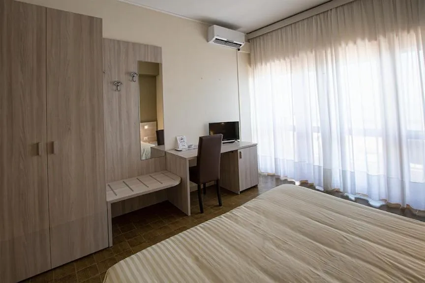 Bed in Hotel Scacciapensieri