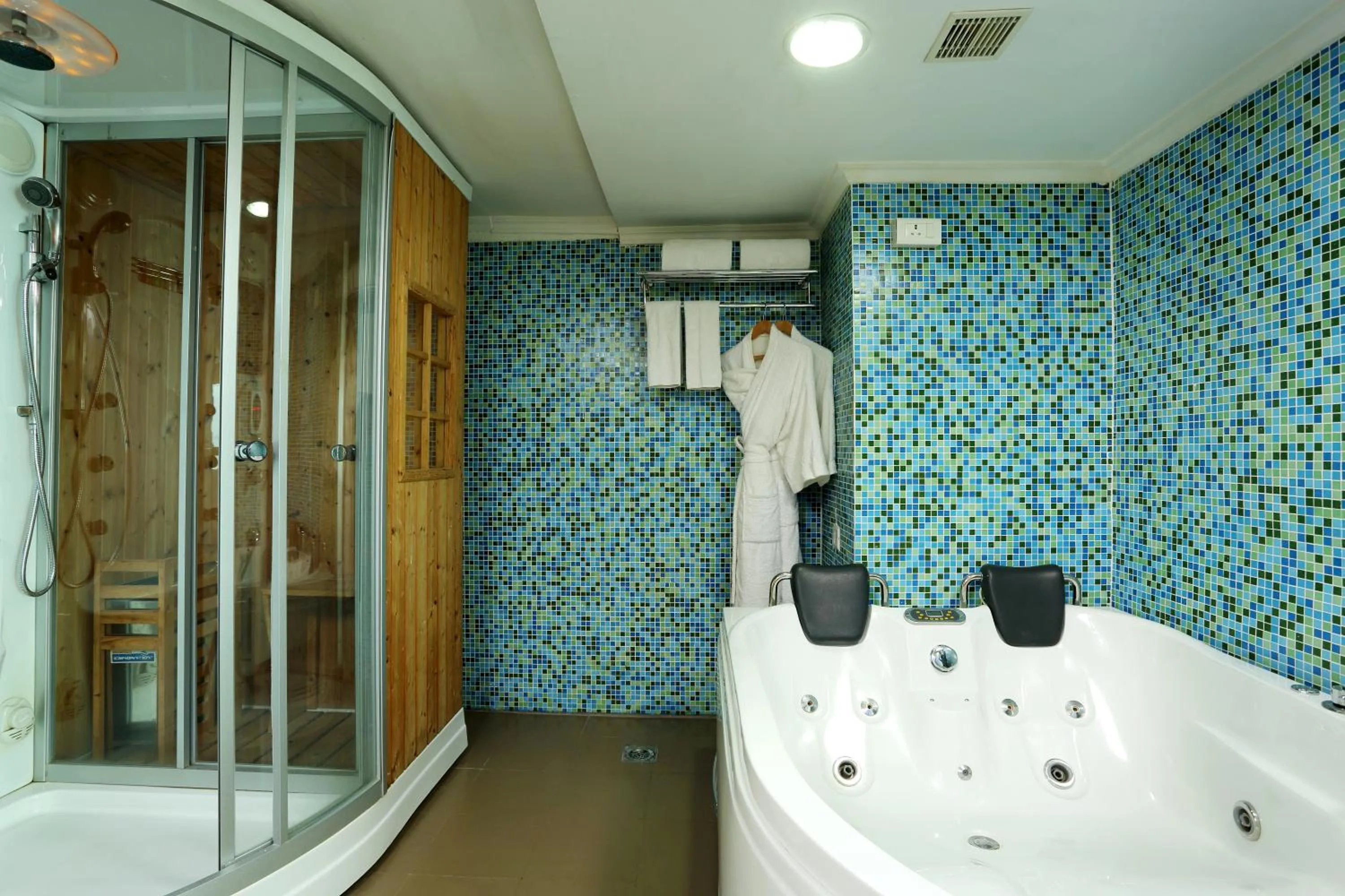 Bathroom in The Quilon Beach Hotel and Convention Center