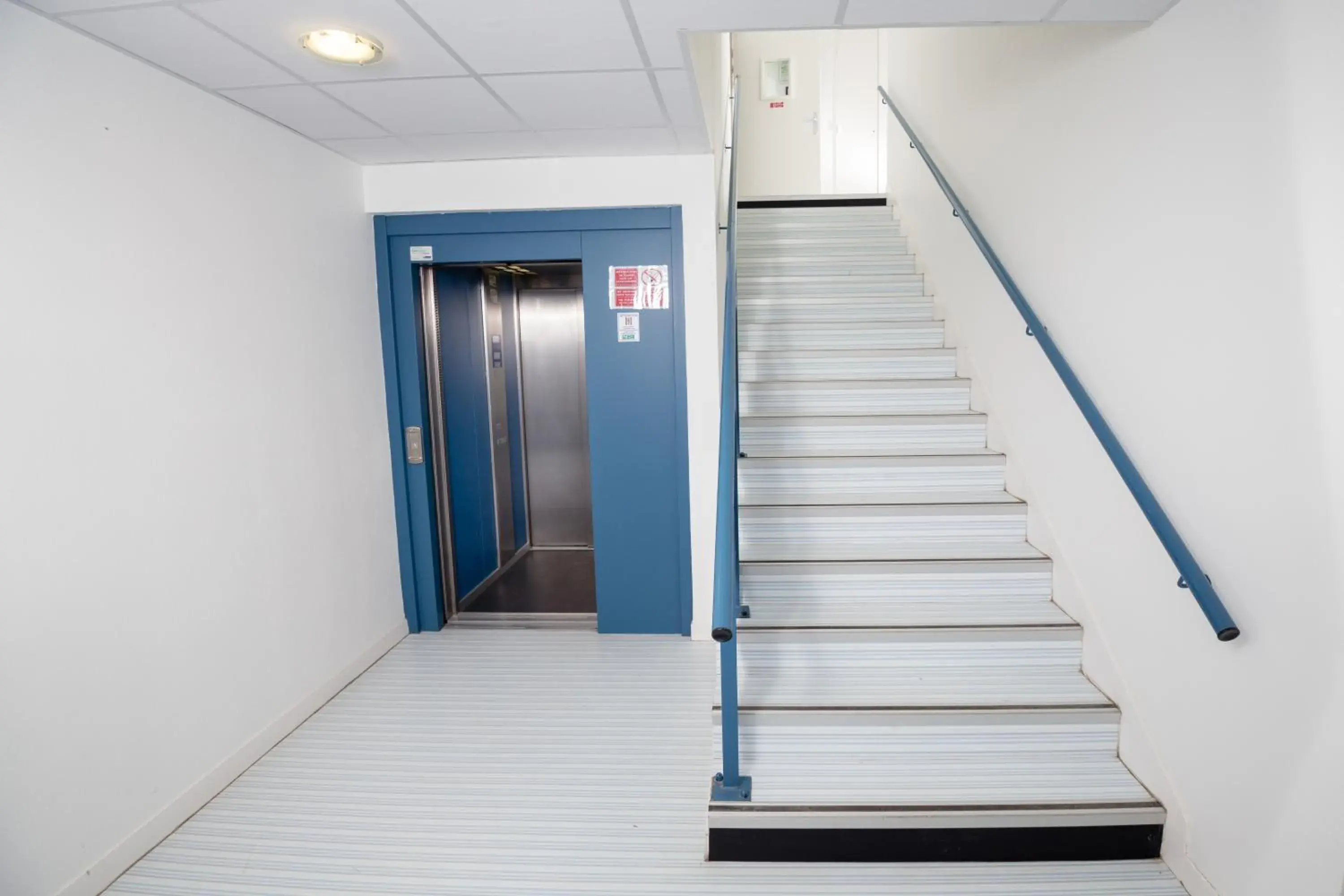 Lobby or reception in Gold Beach Hotel & RESIDENCE Lobby or reception in Gold Beach Hotel & RESIDENCE