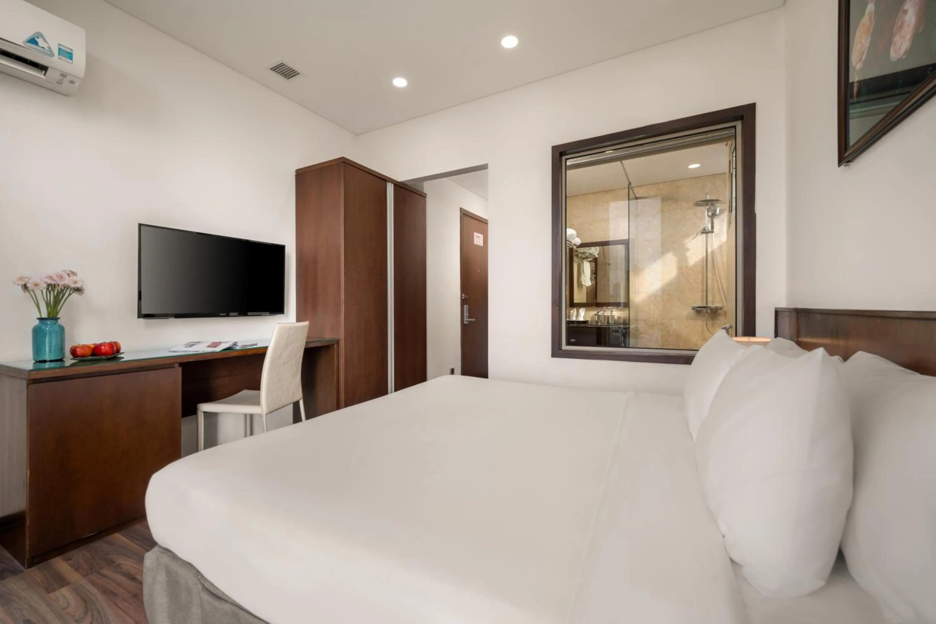 Bed in Mitisa Hotel Da Nang - Near Dragon Bridge