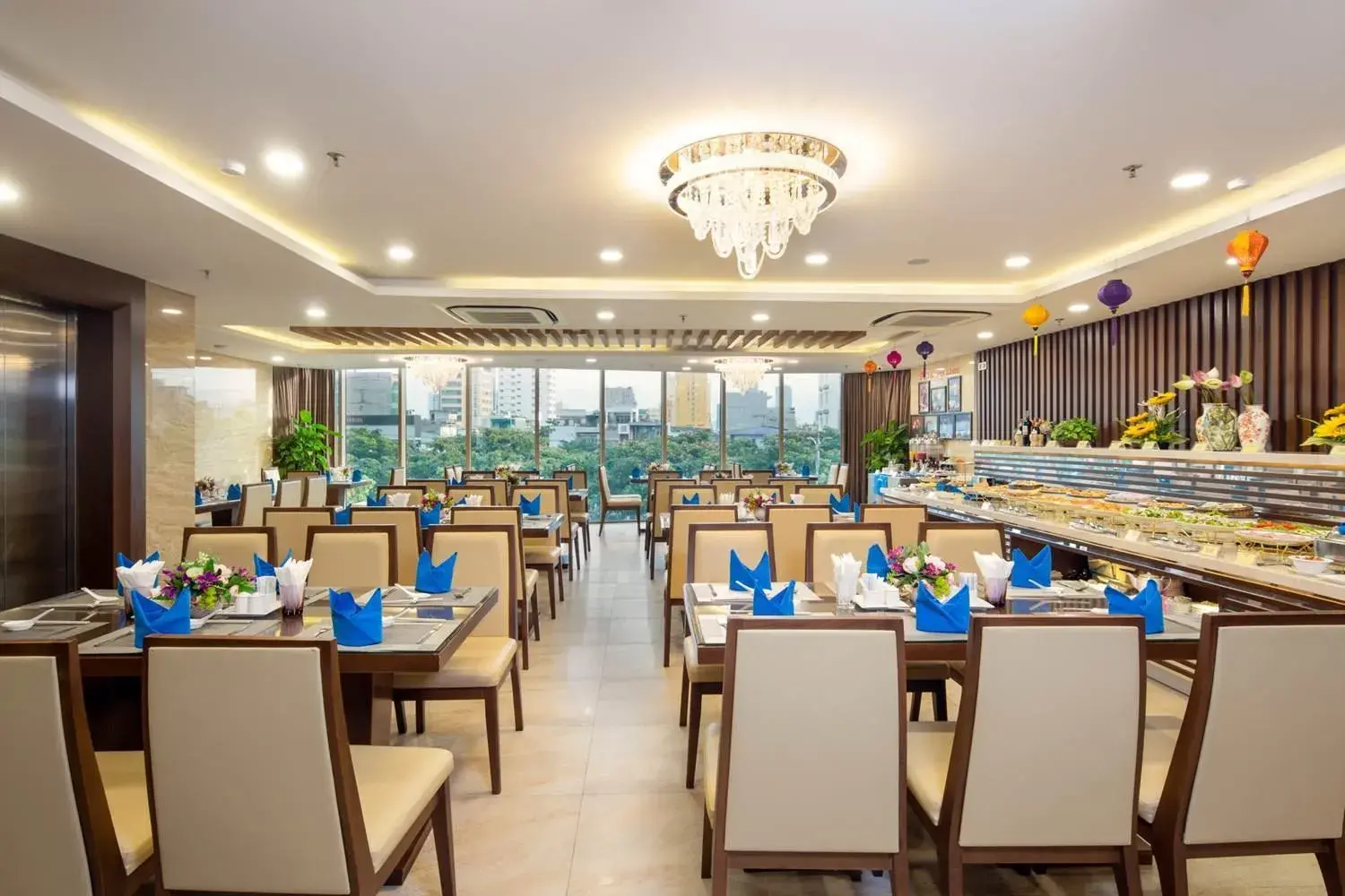 Restaurant/places to eat in Mitisa Hotel Da Nang - Near Dragon Bridge Restaurant/places to eat in Mitisa Hotel Da Nang - Near Dragon Bridge