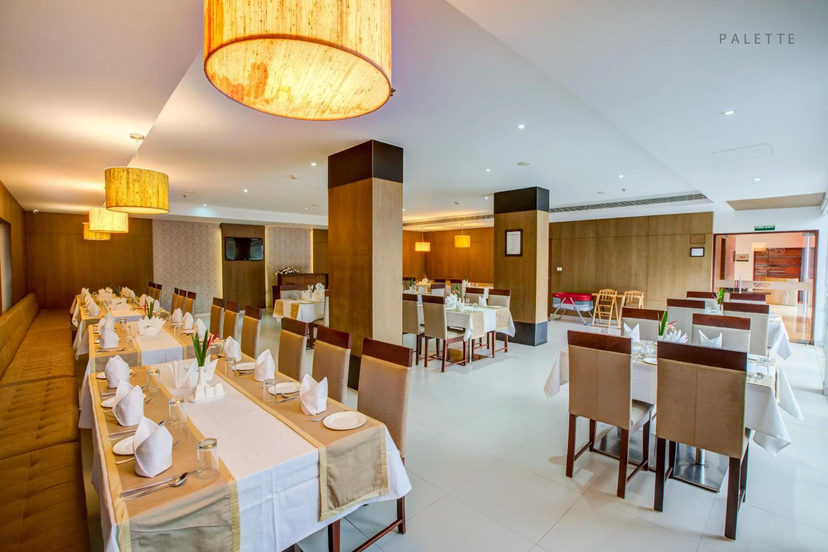 Restaurant/places to eat in JK Residency Cheruvathur