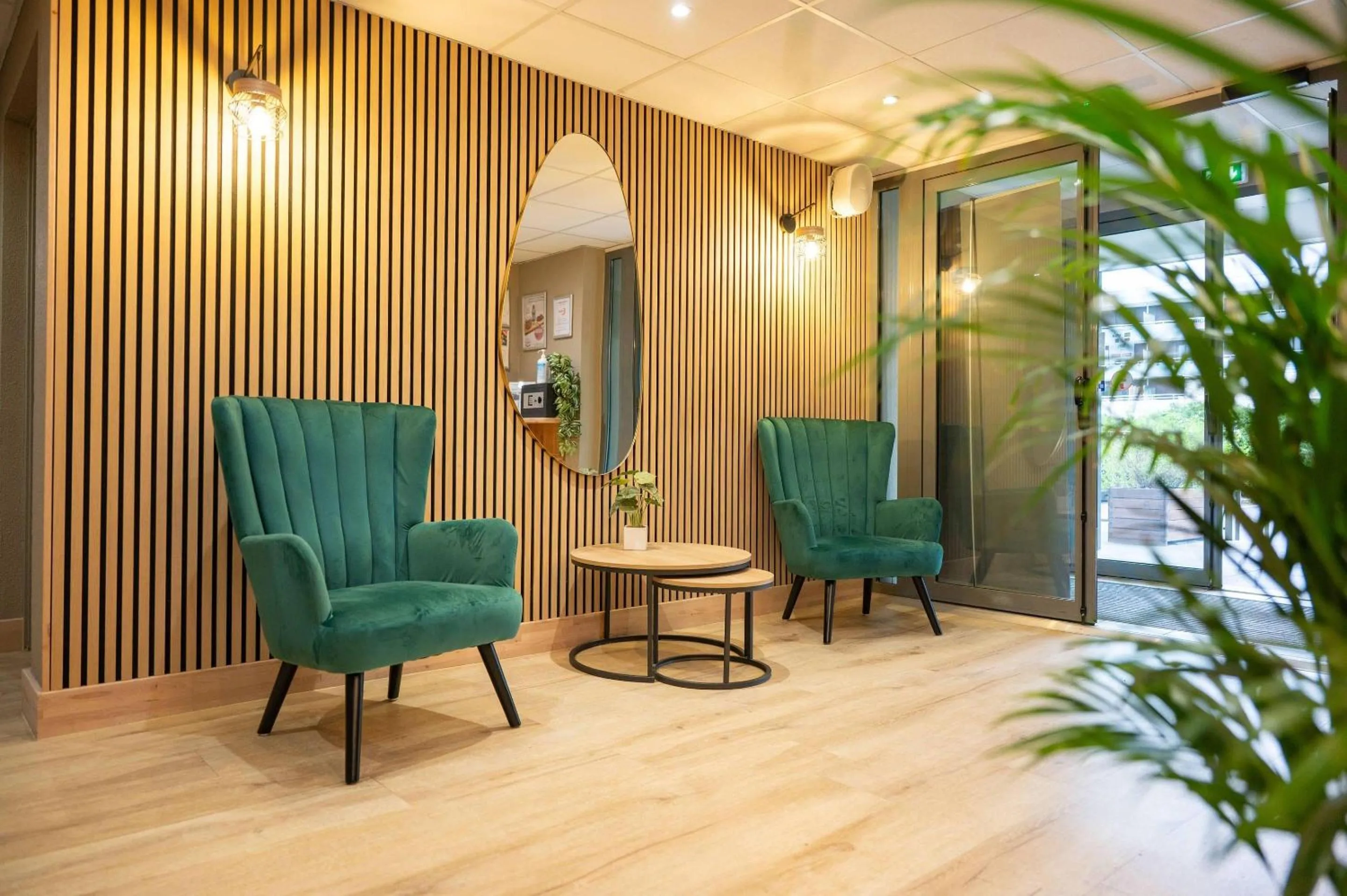 Lobby or reception in Comfort Aparthotel Besancon Hauts du Chazal