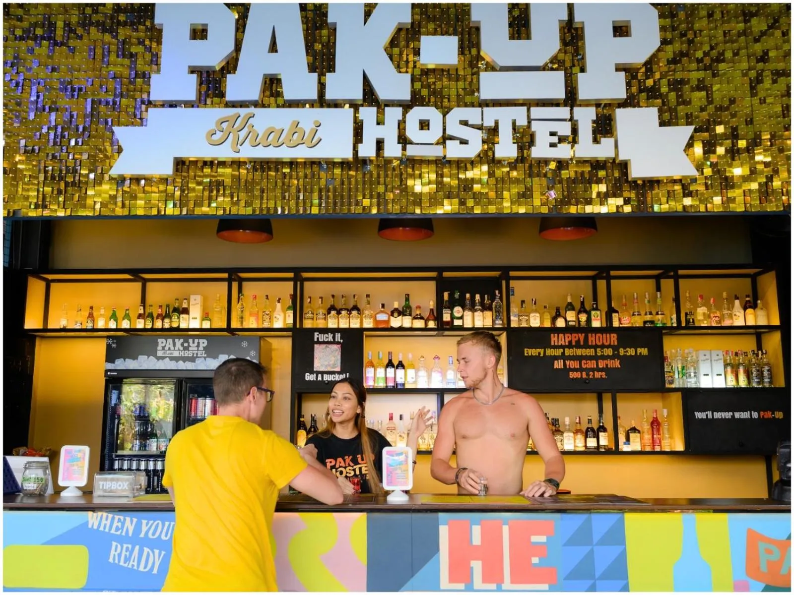 Lounge or bar in Pak-Up Hostel