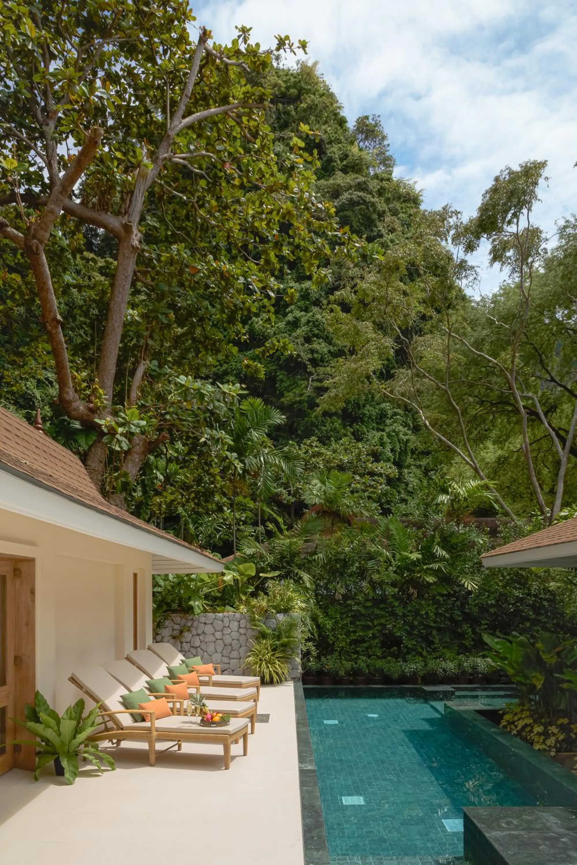 Swimming pool in Villa Macaque and Villa Languor