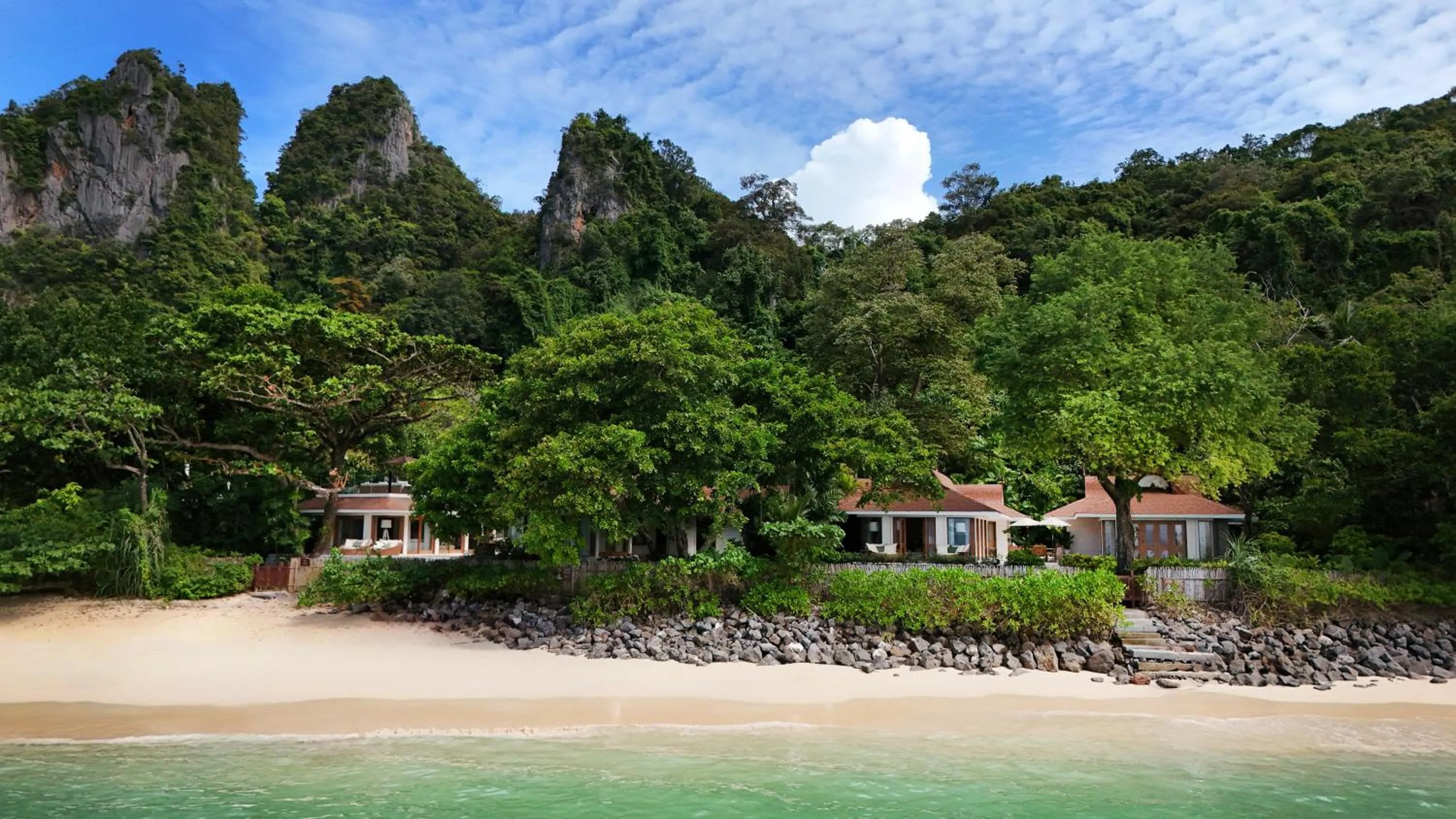 Property building in Villa Macaque and Villa Languor