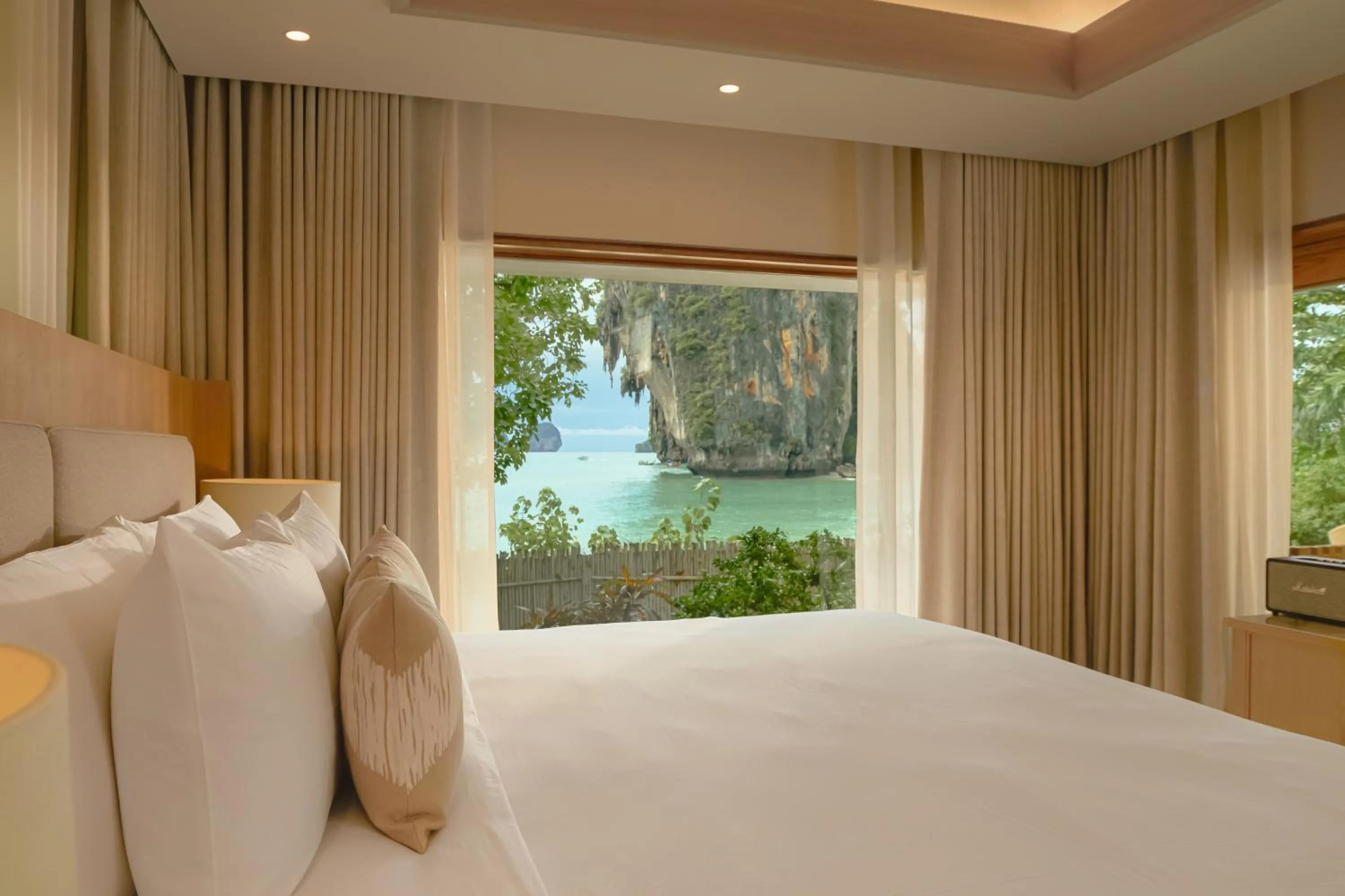 Bedroom, Bed in Villa Macaque and Villa Languor