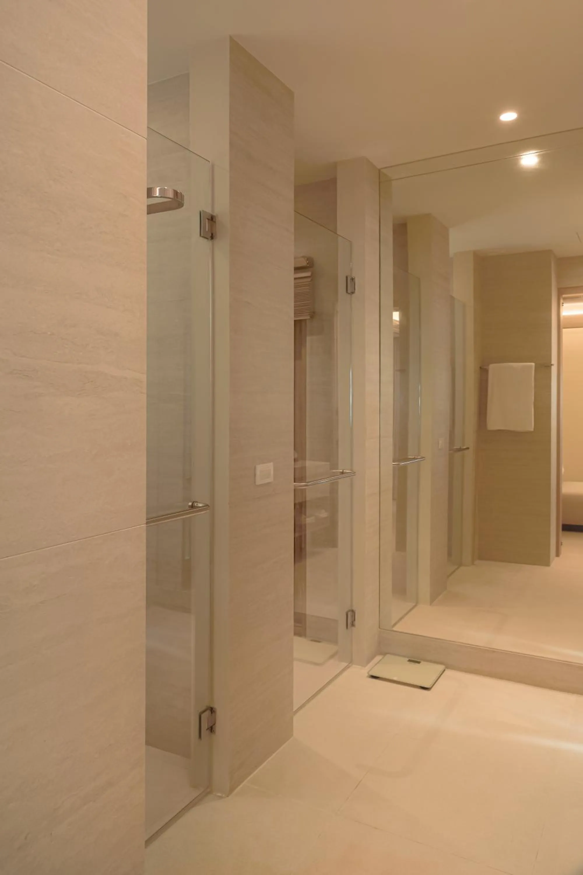 Bathroom in Villa Macaque and Villa Languor