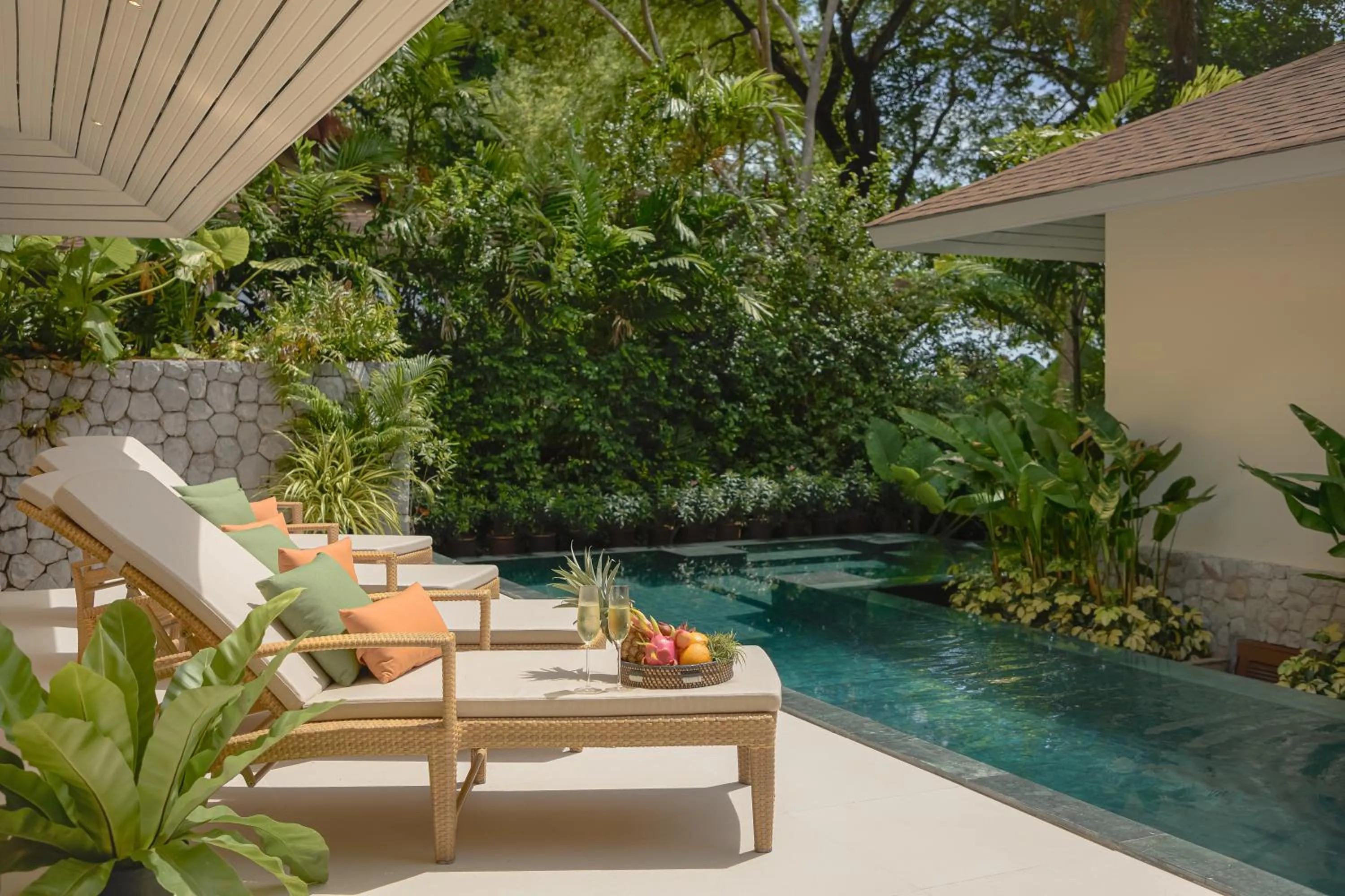 Swimming pool in Villa Macaque and Villa Languor