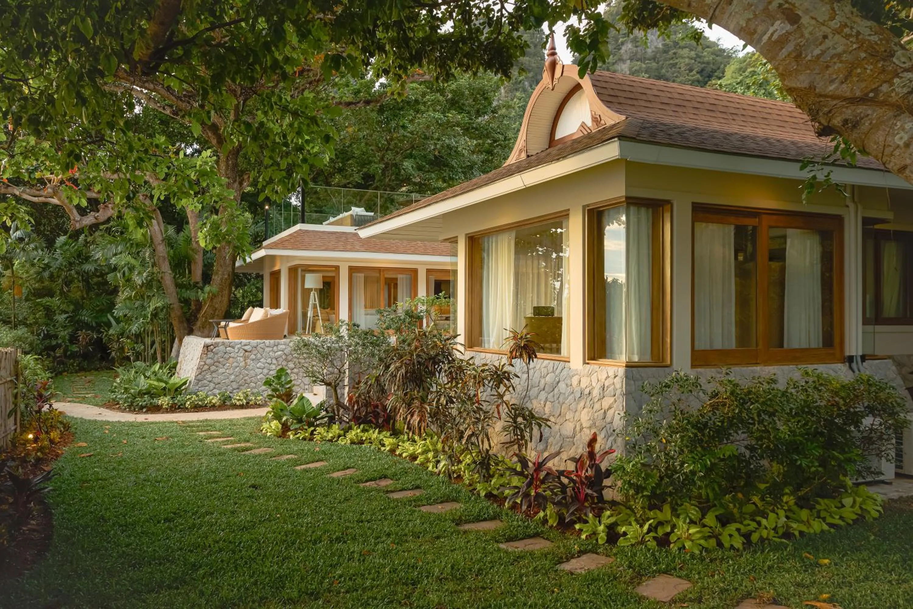 Property building in Villa Macaque and Villa Languor
