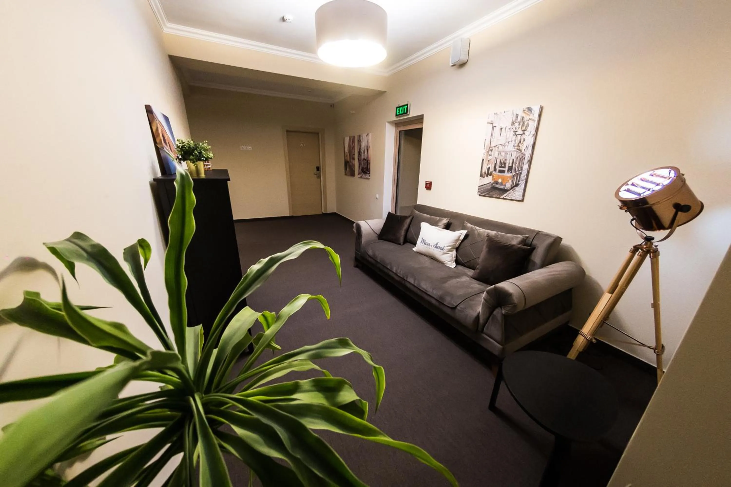 Living room in Mon Ami Villa