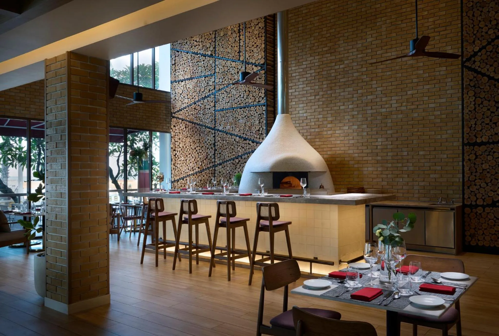 Restaurant/places to eat in Amari Pattaya