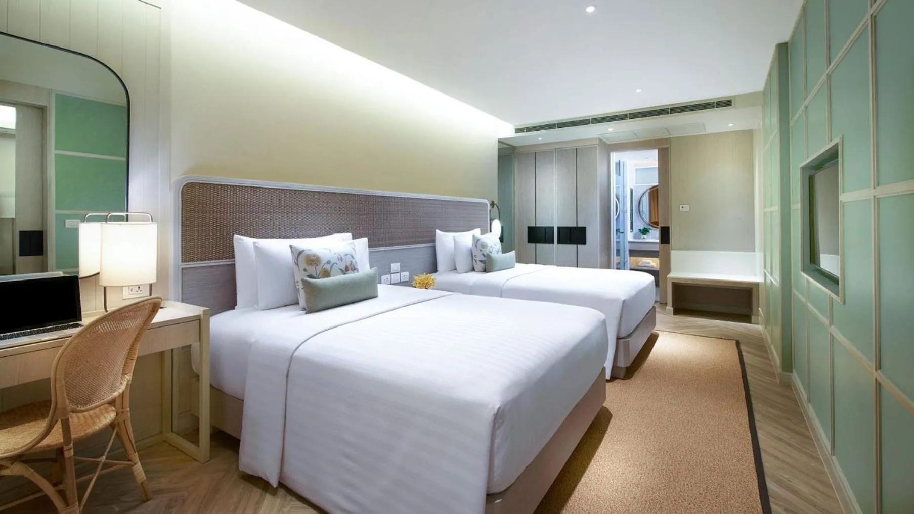 Photo of the whole room, Bed in Amari Pattaya