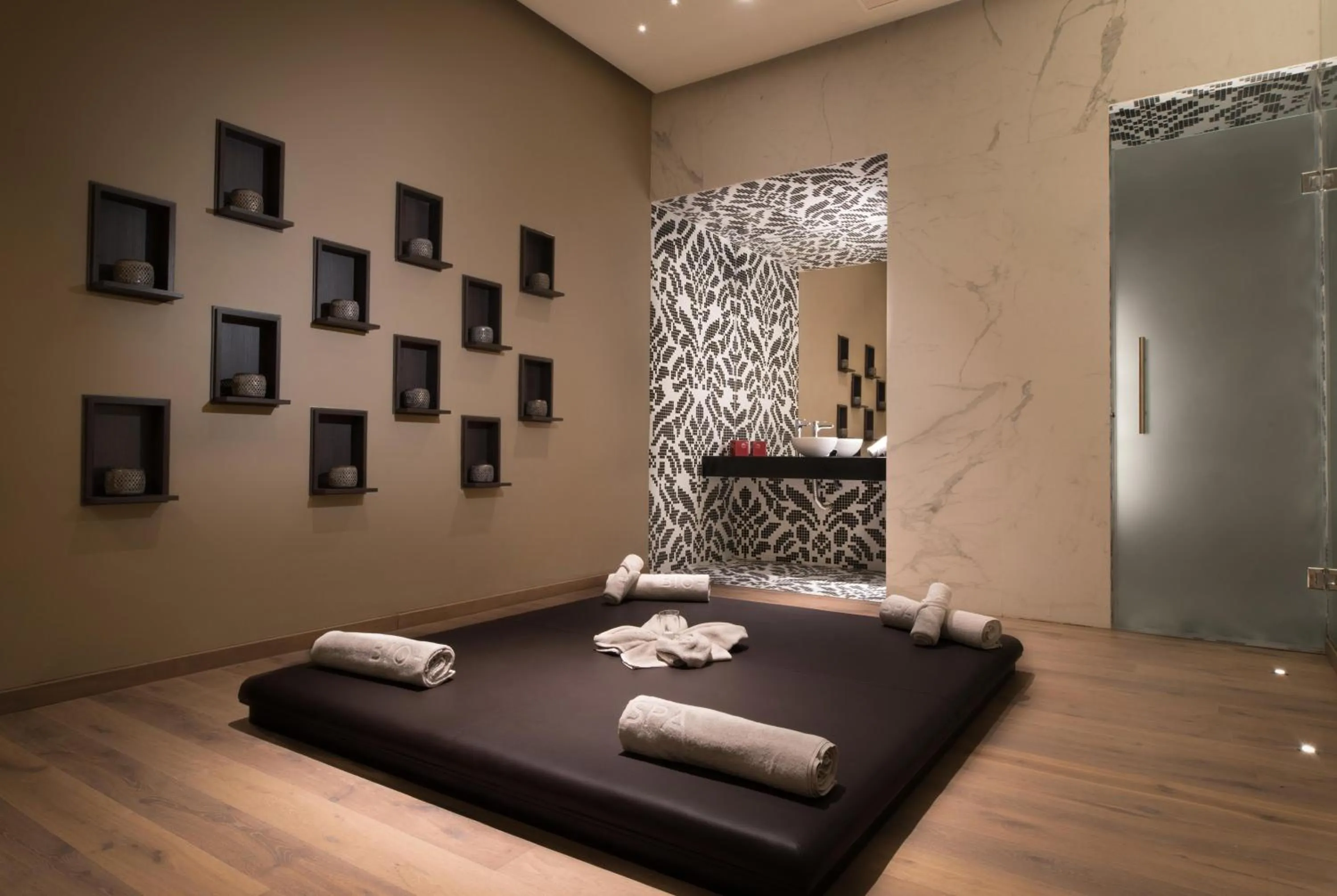 Spa and wellness centre/facilities in GF Victoria