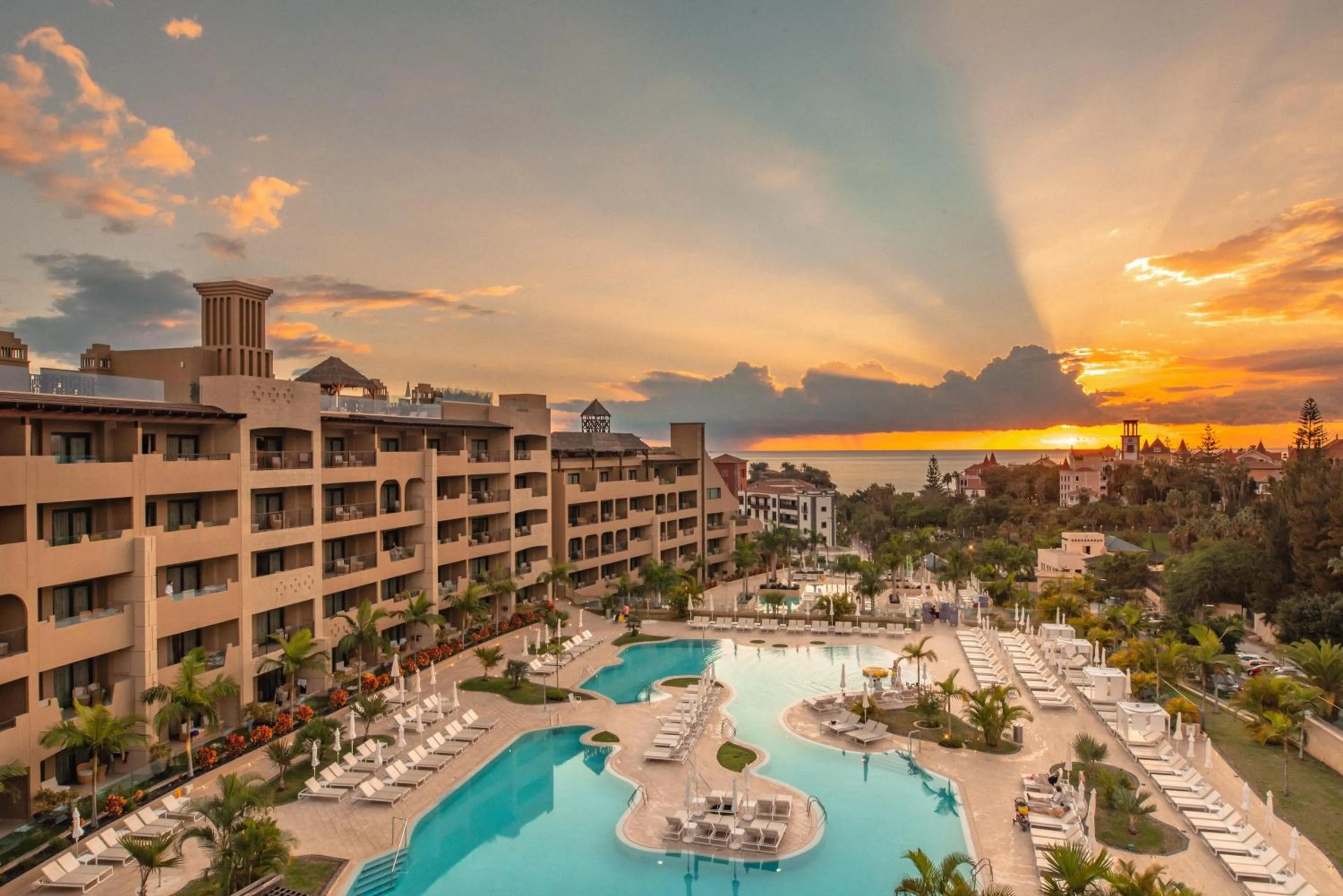 Garden in GF Victoria