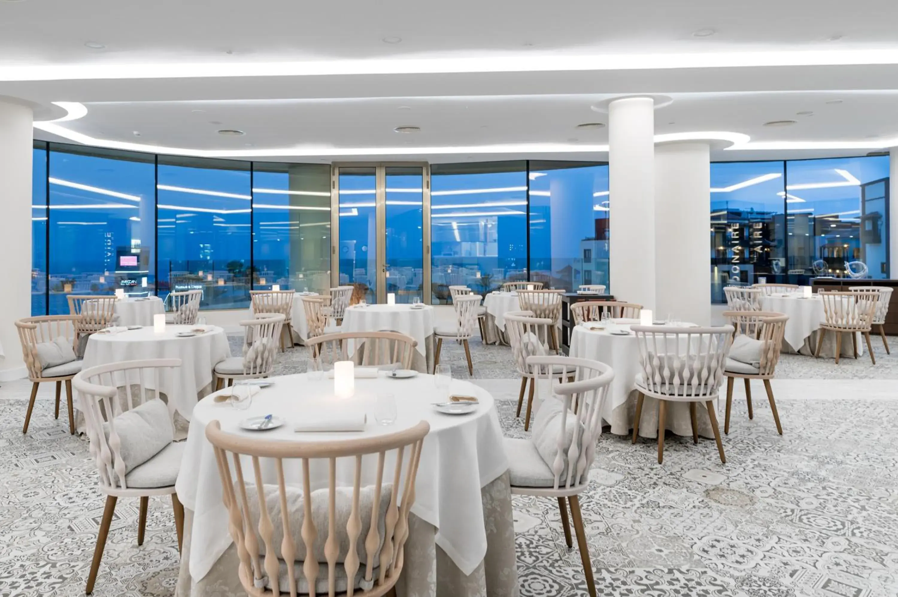 Restaurant/places to eat in GF Victoria Restaurant/places to eat in GF Victoria