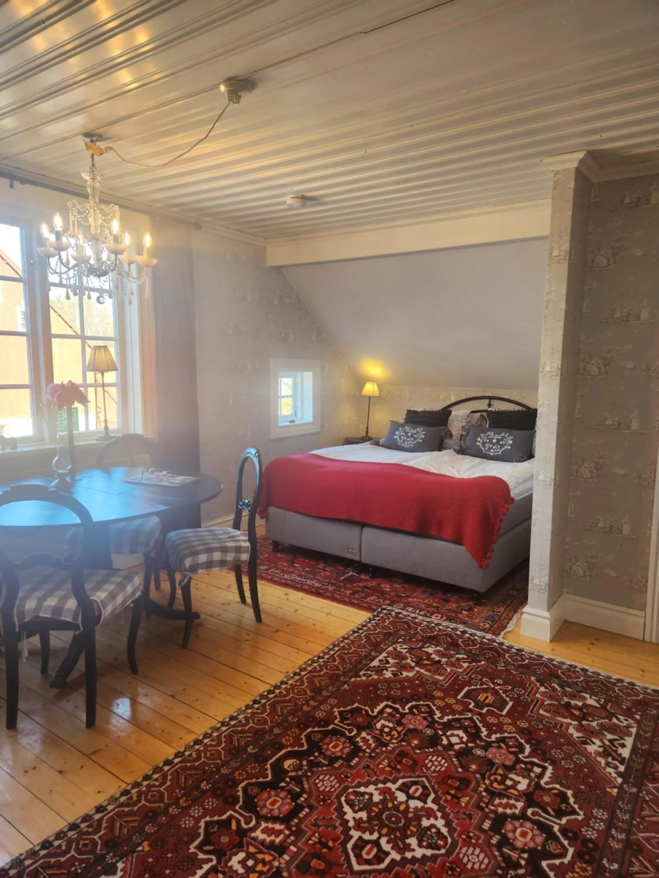 Bed in Hem till Gården boutique hotel