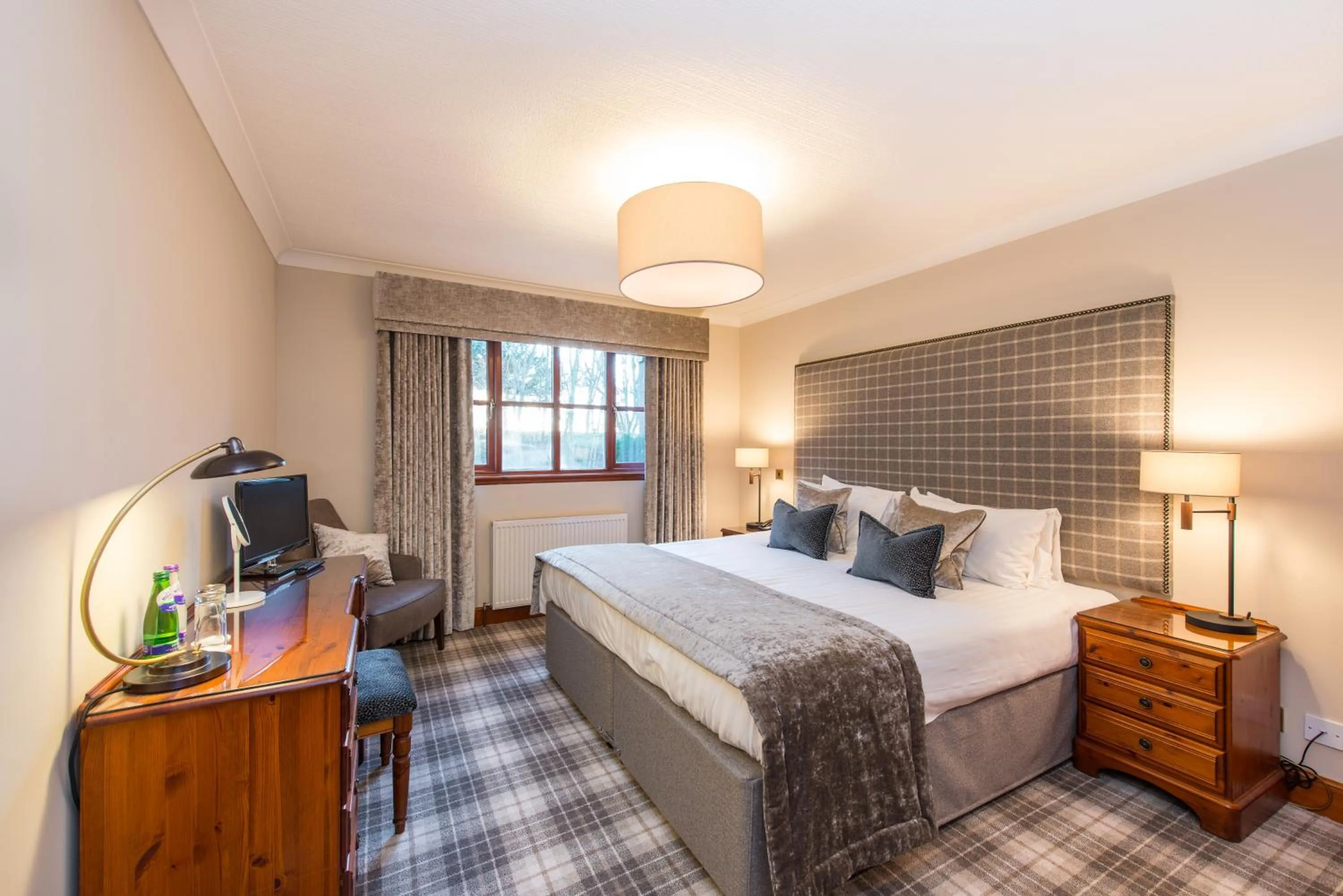 Bedroom, Bed in Murrayshall Country Estate