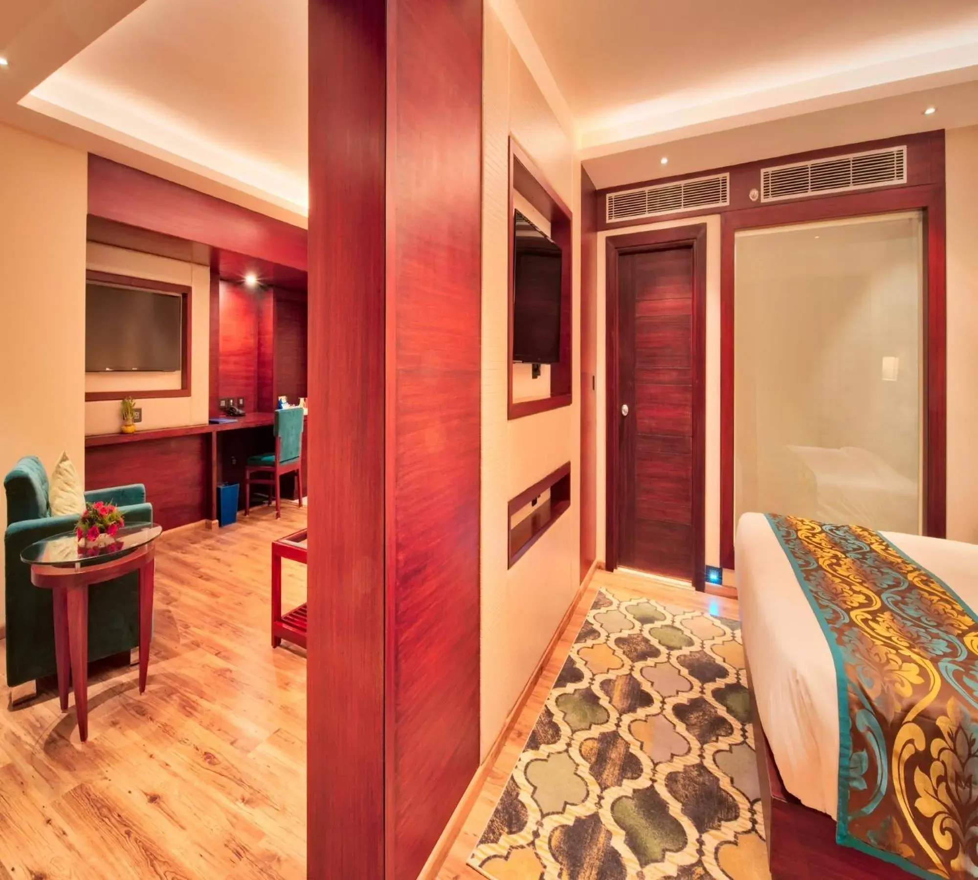 Bed in Golden Tulip Essential Jaipur Bed in Golden Tulip Essential Jaipur