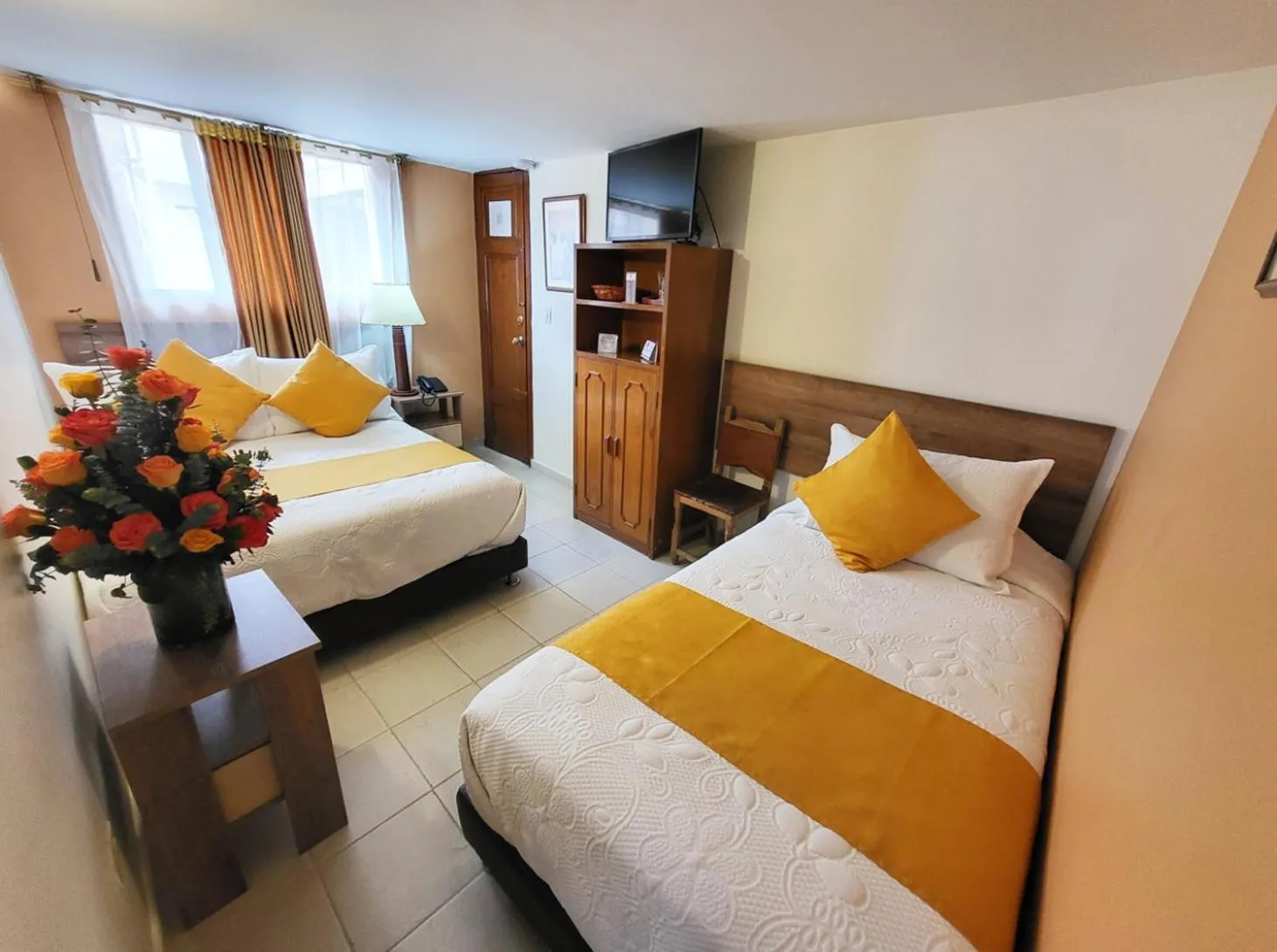 Standard Twin Room - single occupancy in Hotel Ambala Bogota Colonial