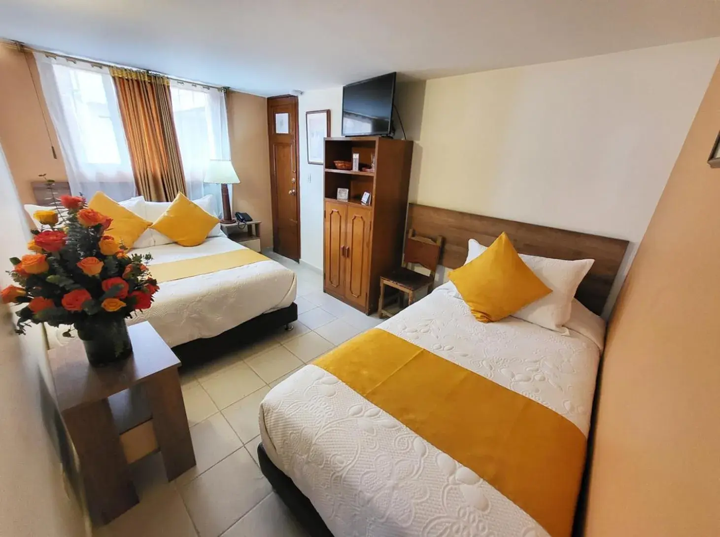 Standard Twin Room - single occupancy in Hotel Ambala Bogota Colonial Standard Twin Room - single occupancy in Hotel Ambala Bogota Colonial