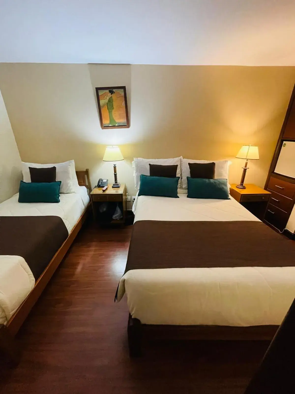Deluxe Double or Twin Room in Hotel La Sabana Deluxe Double or Twin Room in Hotel La Sabana