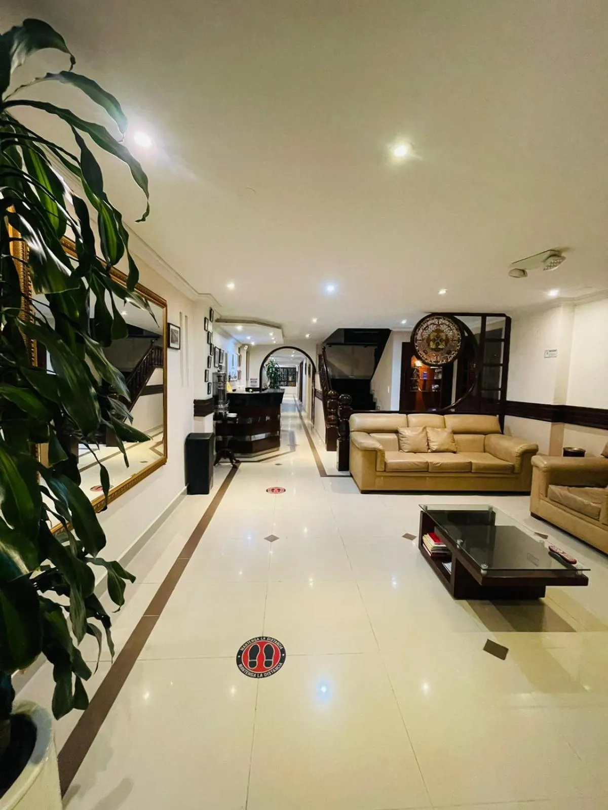 Living room in Hotel La Sabana