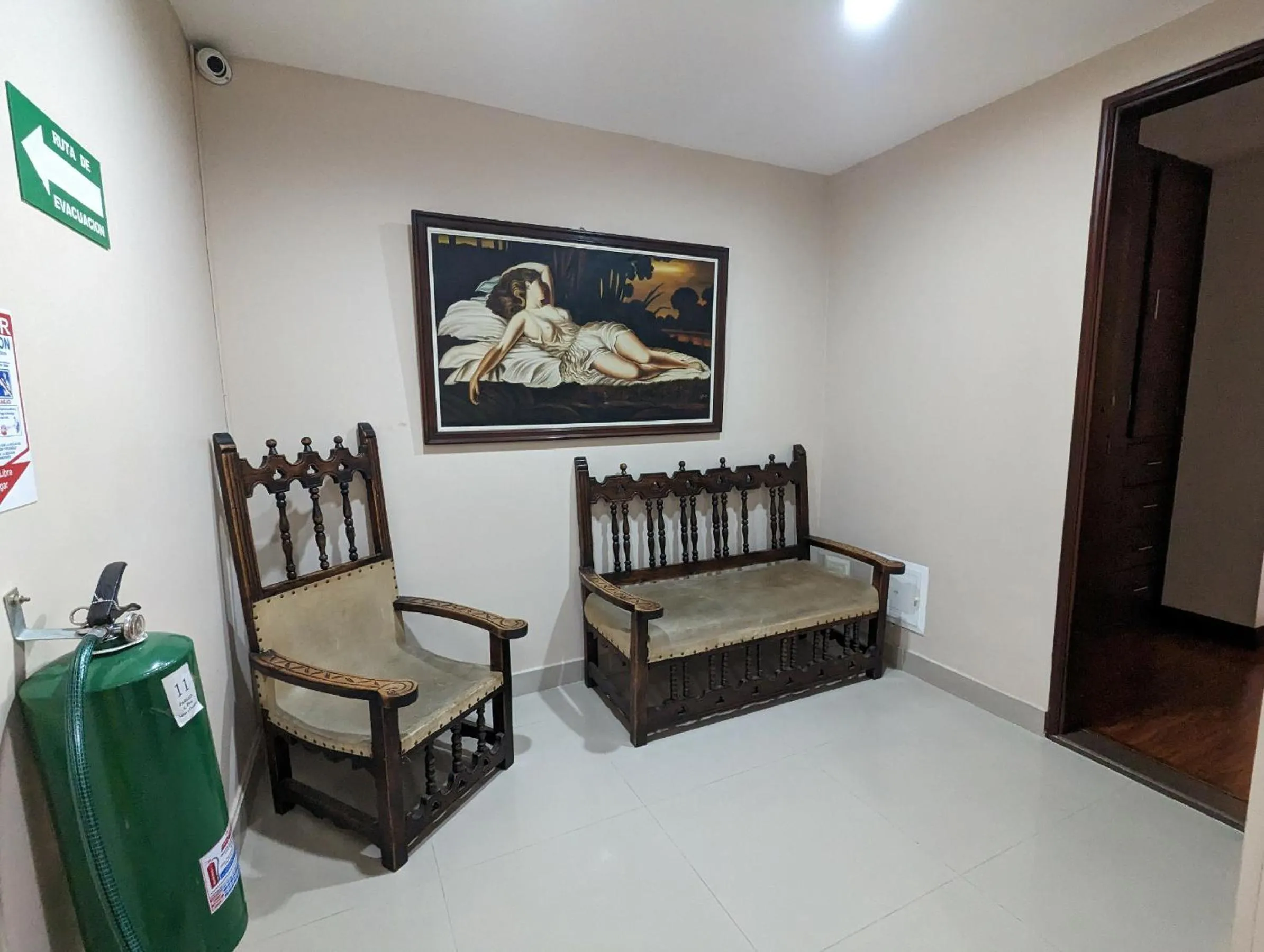 Living room in Hotel La Sabana