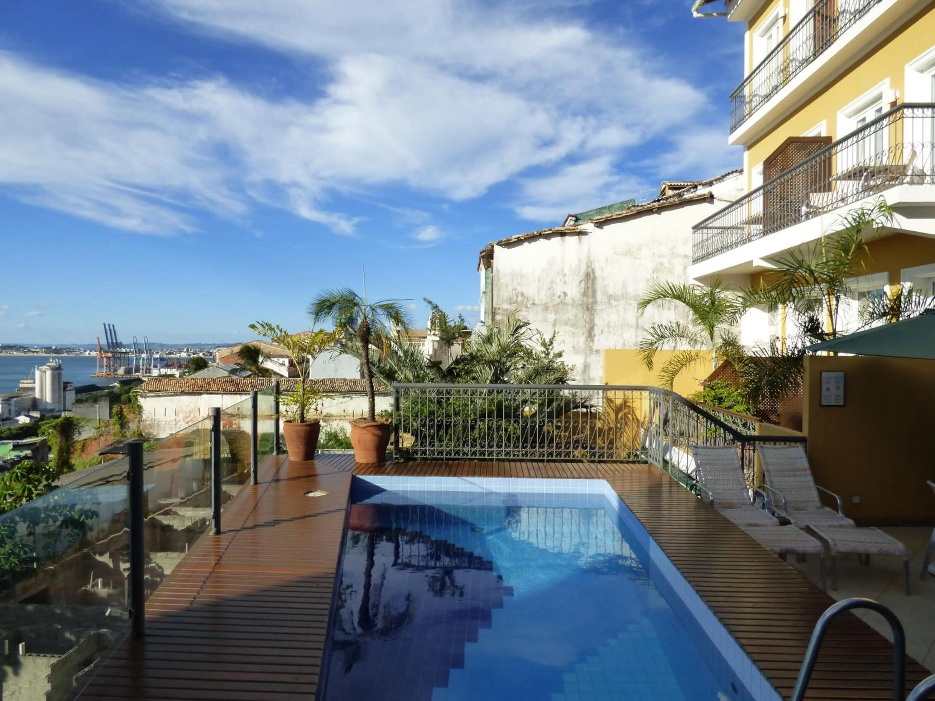 Property building in Hotel Casa do Amarelindo