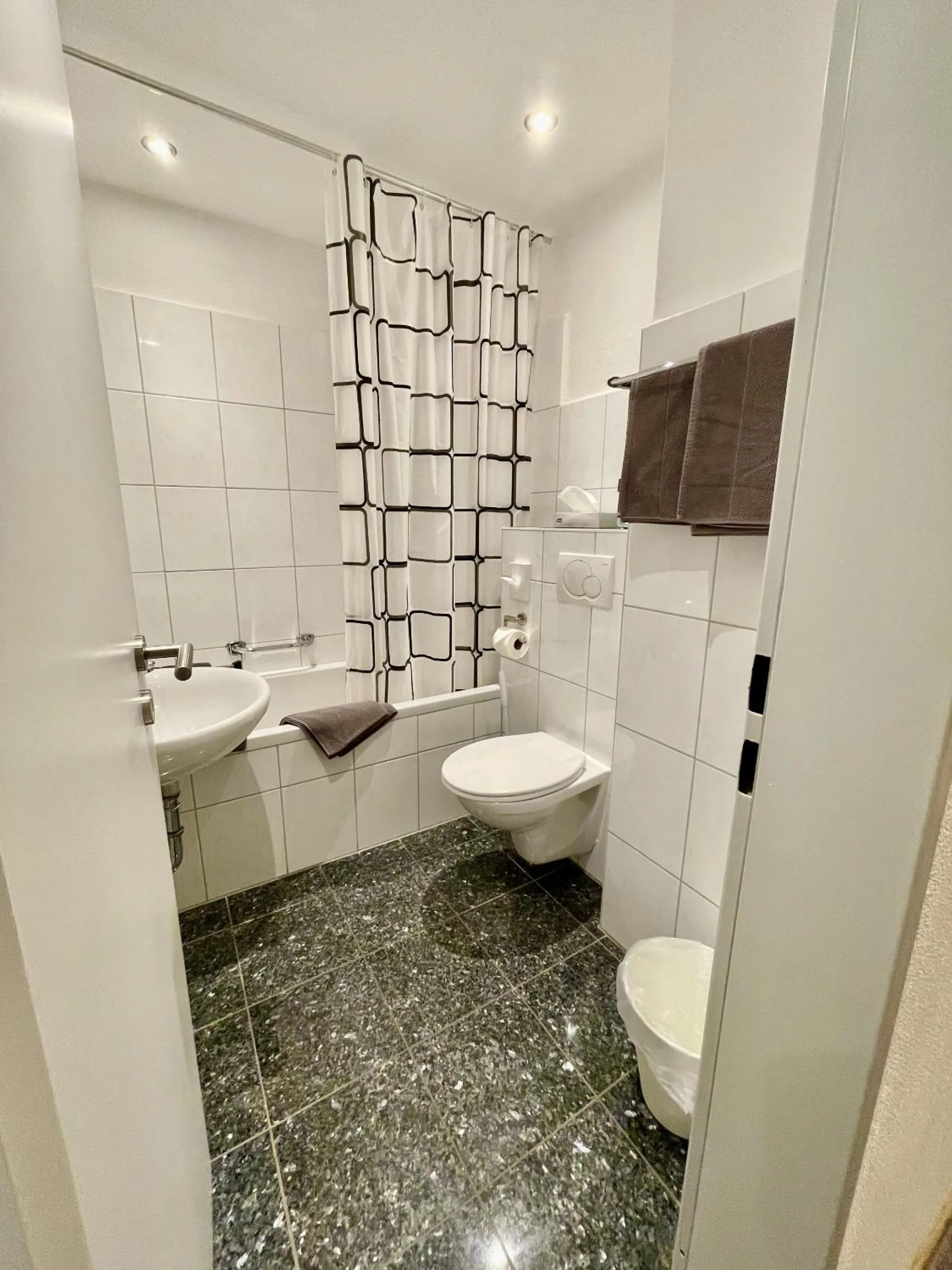 Bathroom in Weinbergs Loge