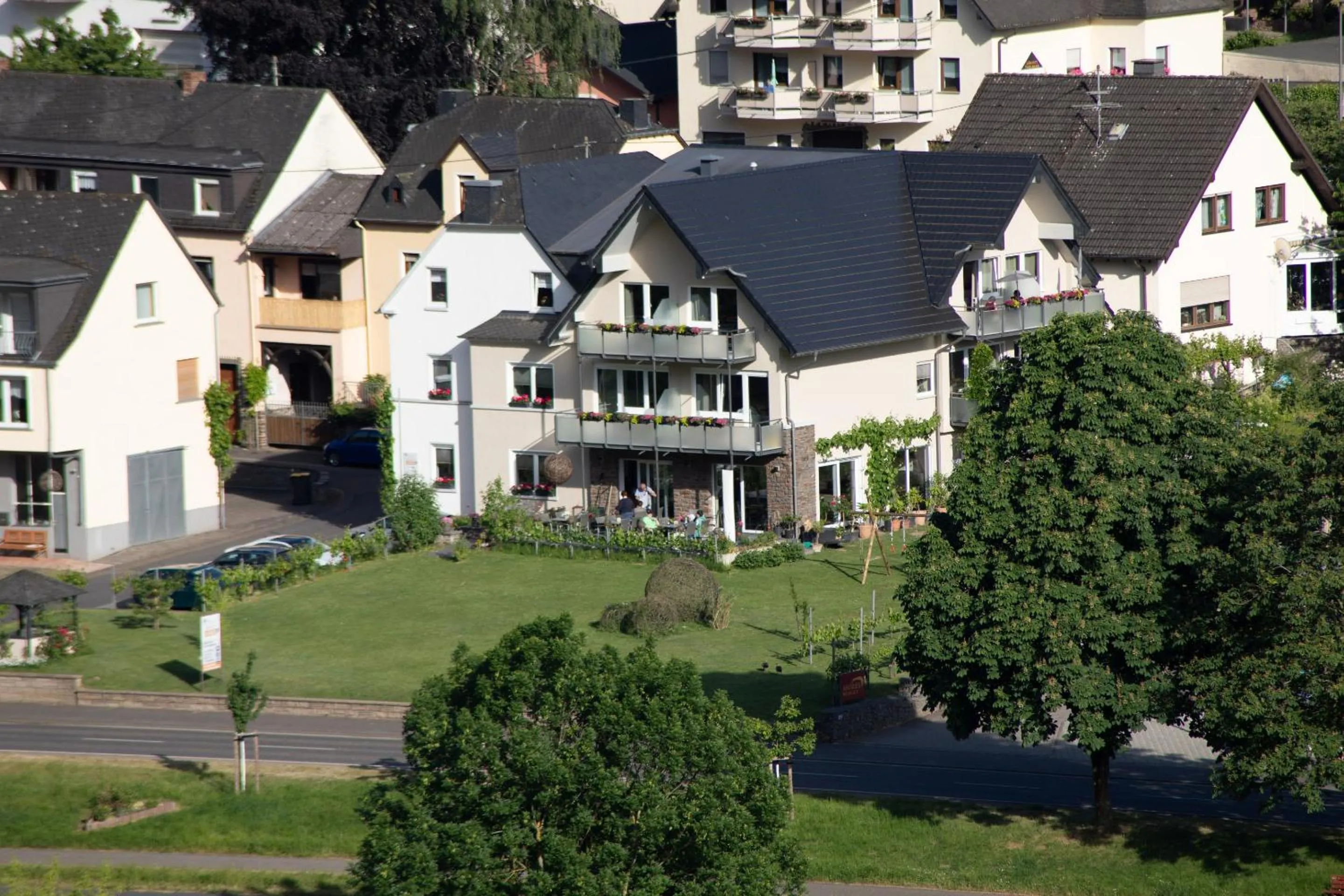 Property building in Weinbergs Loge